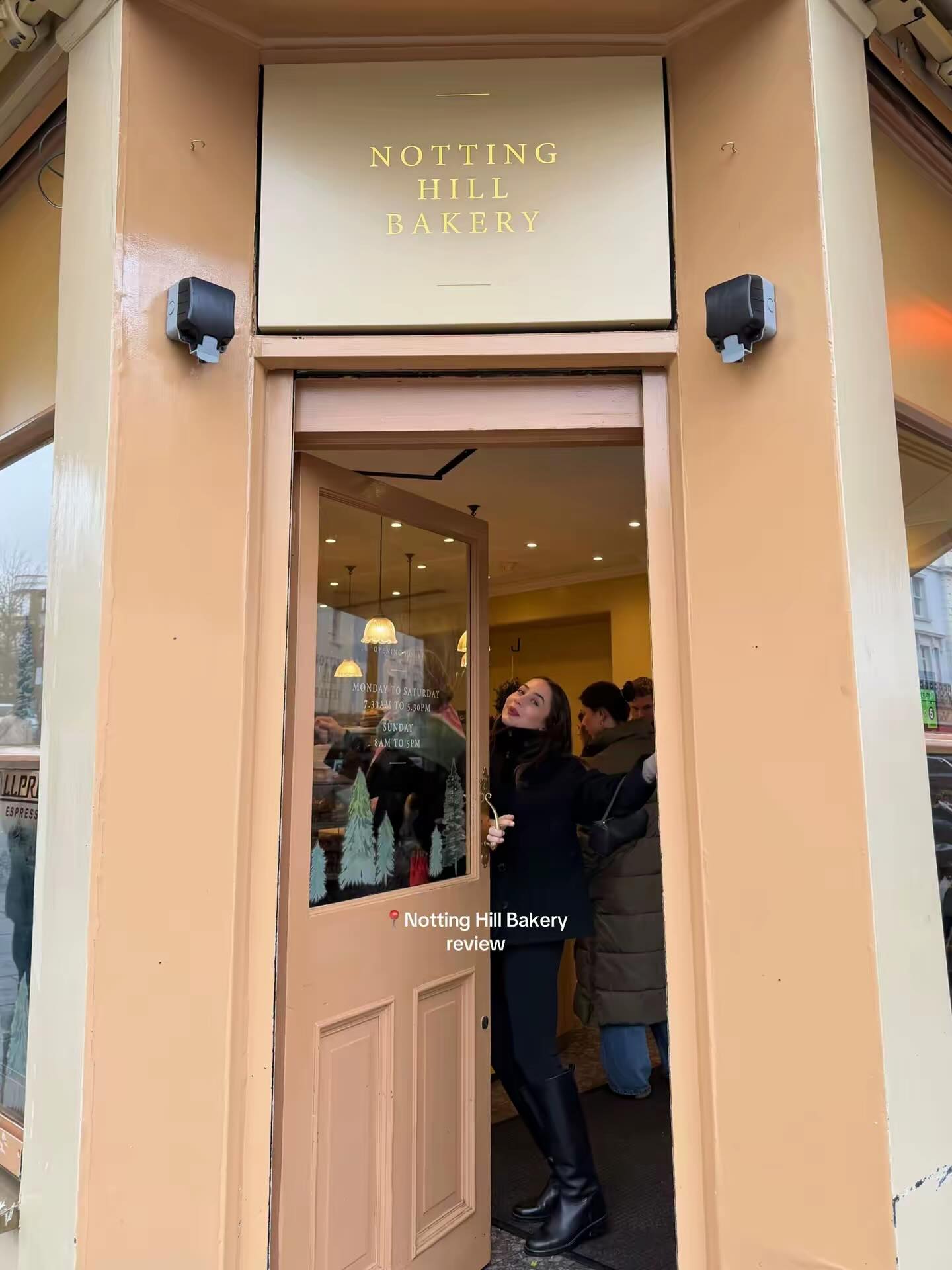 Notting Hill Bakery review
Come with us to one of the most popular bakeries in London. Near Portobello Road, located in the corner, this bakery appears to be always busy.
What made our mouths water was the range of options available. The flavour combinations merged with classic pastries were very creative. We will definitely be going back to try all of them - but the glossy Apple Crumble Danish was looking the best.
#londonbakeries #londonguide #portobelloroadmarket #foodgram