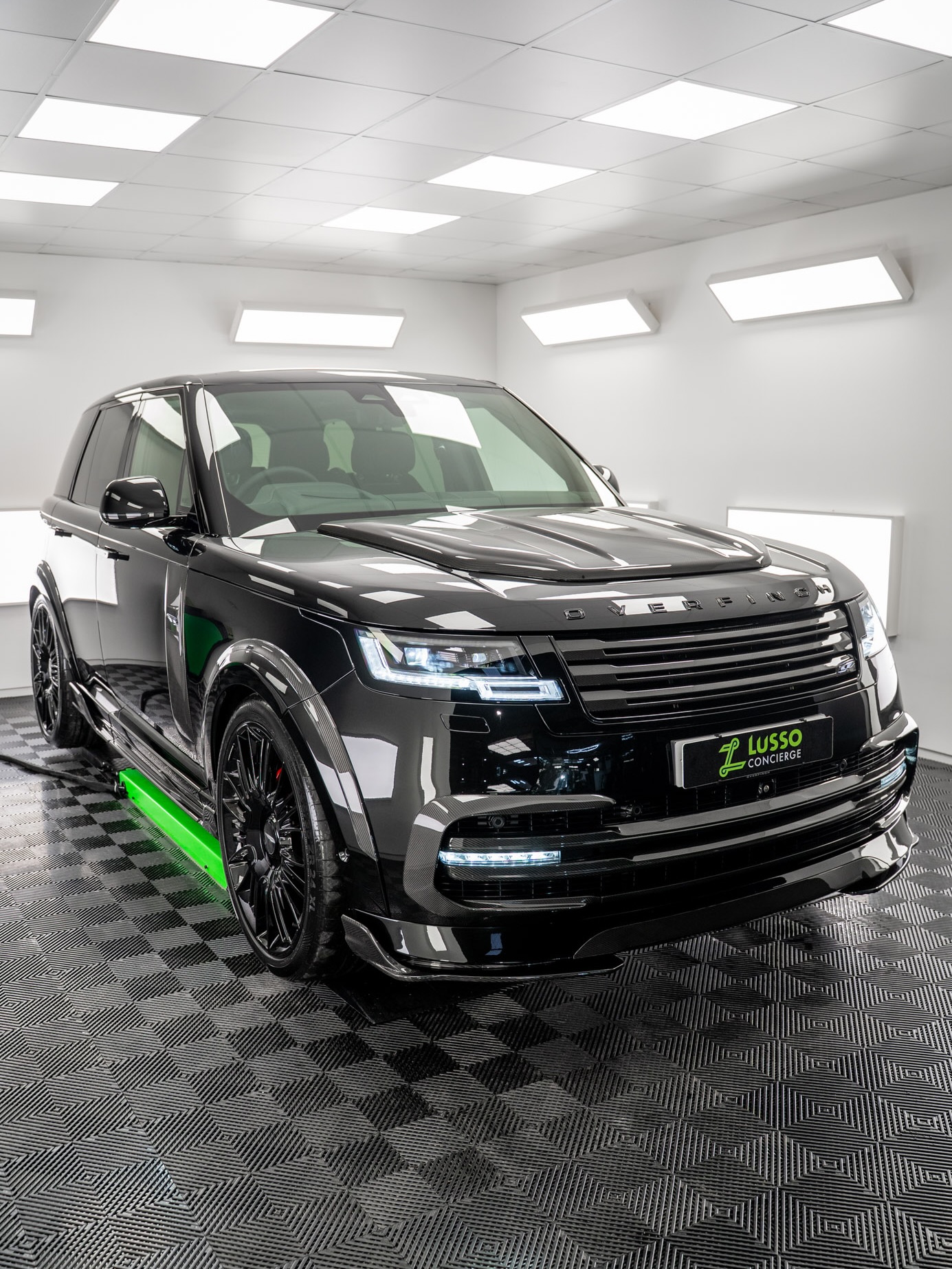 Brand new Range Rover Overfinch treated to our bespoke Road Rash Paint Protection Film Kit, as well as all Carbon Fibre protecting with PPF! 🏁
Protect What Moves You. Request a Free Quote. 🚀
📞 0113 323 9323
📱 07881 094702
📧 vip@lusso-concierge
🔗 Lusso-concierge.com
📍 Leeds
#LussoConcierge #CarStorage #Detailing #PPF #Overfinch