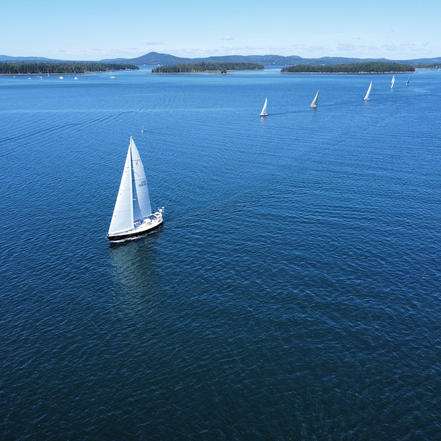 Around Islesboro Race β΅οΈ
#islesboro #dji #penobscotbay #yachtrace #j46 #maineigers #memechum Capt. jeff.hamilton.79219