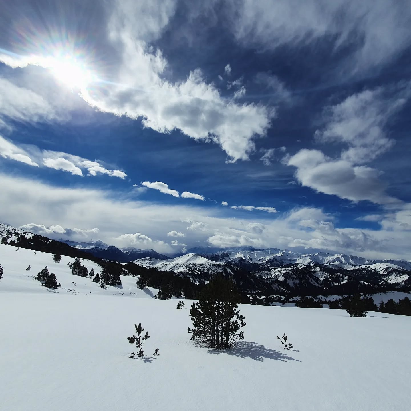 Auf dem Weg zum Fürstein. Super schöne Stimmung. ⛷️🐰🐣⚘️ #happyeaster