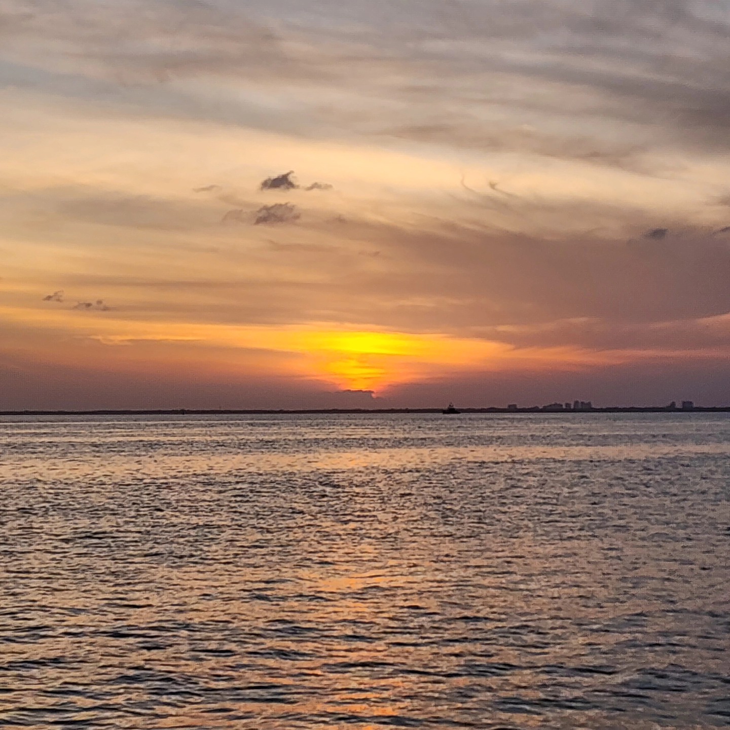 Found a new way to take in my passion for sunsets!
#sunsetlovers #sunset #sunsetphotography #livingthedream #liveaboardlife #sailboat #liveaboard #sailinglife #liveaboardlifestyle #travelblogger #travel #swinging #boatlife #shorts #shortsvideo
Watch the short below!
https://youtube.com/shorts/TE0RfLYrQ14?si=DkFdKZ0O4hYcvU0e