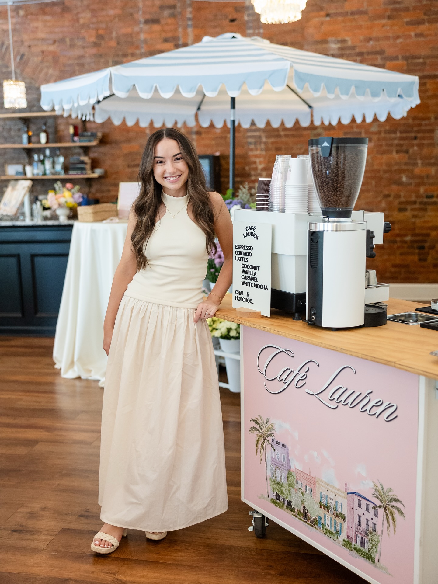 Reminiscing on this cheerful, Charleston-inspired tea party for beautiful bride-to-be @laurenhowser. Patterned china, juicy blooms, a custom cafe, and southern-inspired bites were just some of the fun details from this perfect day!
#bridalshower #teapartytheme #bridetobride #charleston
