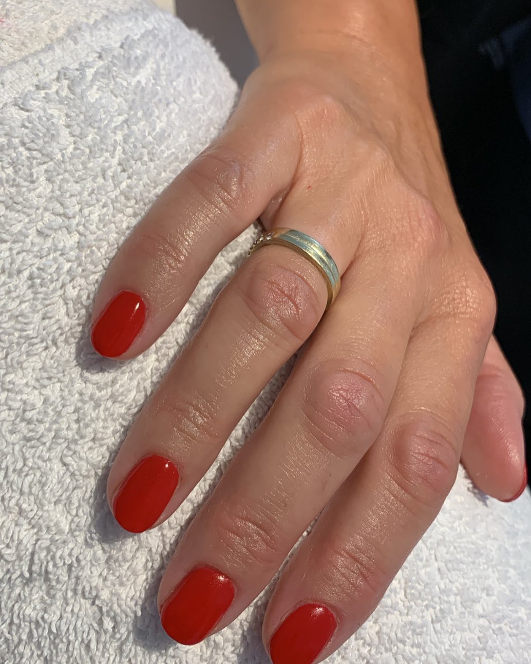 Maniküre mit Shellac
Kosmetikerin Kristina