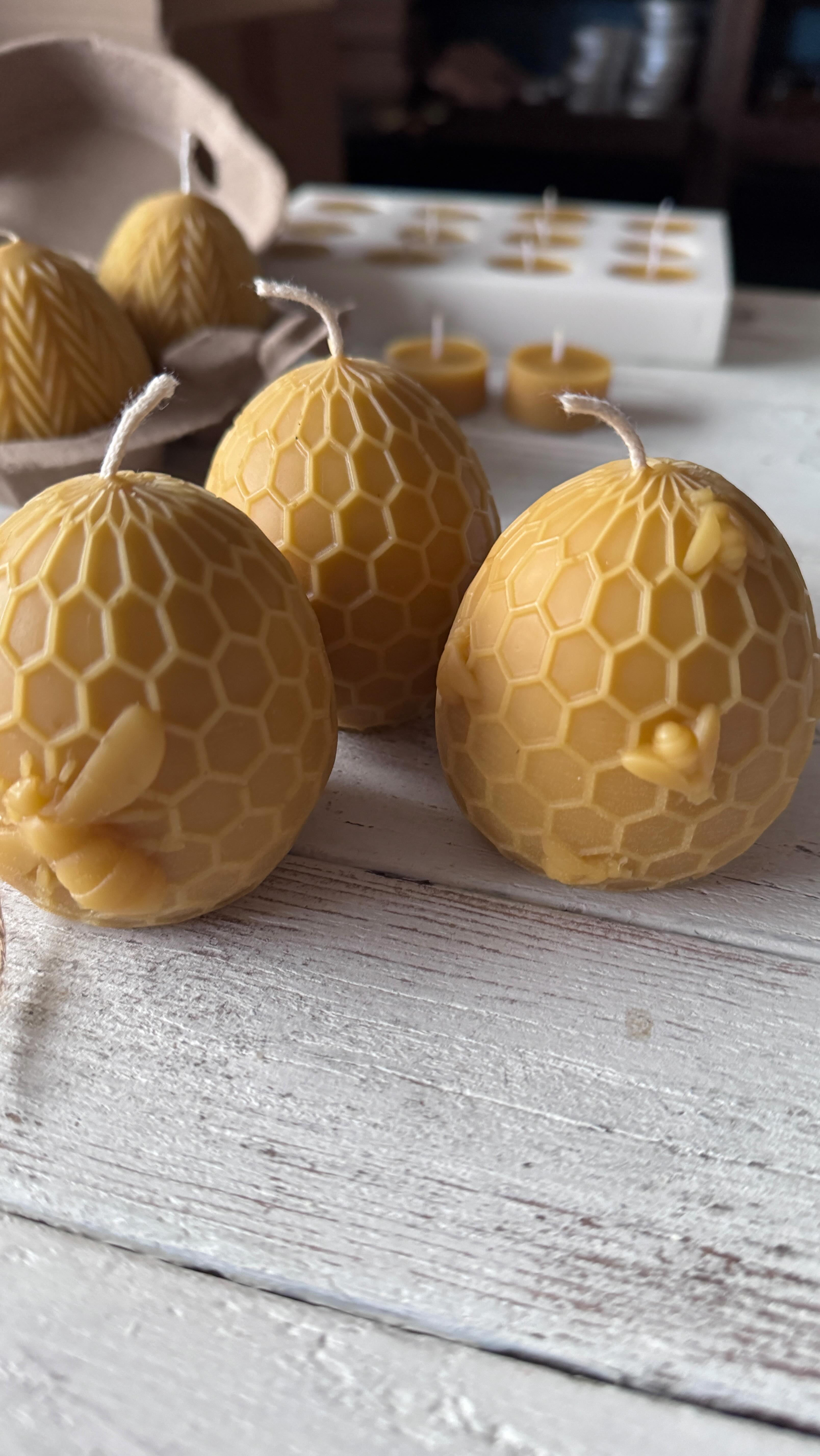 Just some gorgeous beeswax candles that I made for Easter. I think they will be beautiful decor to your Easter table 😘
Only small batch of candles will be available on the website. Grab yours now or forever hold your peace 😁
.
.
.
.
#slowmade #craft #tabledecor #madewithbeeswax #easteriscoming