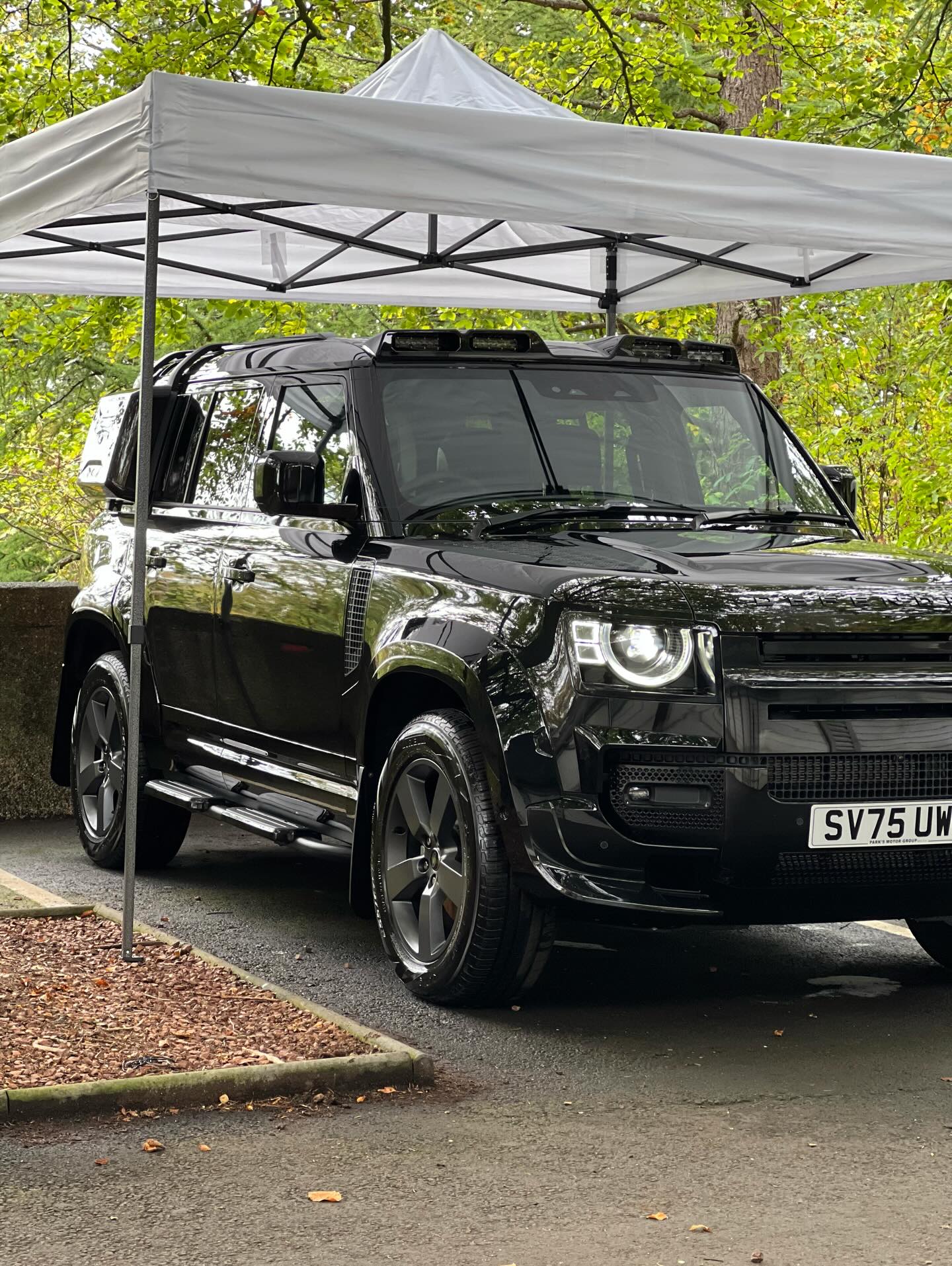 BRAND NEW DEFENDER IN FOR A MACHINE POLISH & CERAMIC COATING πΈπ
ecossecustoms.com
We are a fully mobile valeting & detailing company based in Linlithgow, West Lothian π
Contact our page directly for booking inquiries π₯