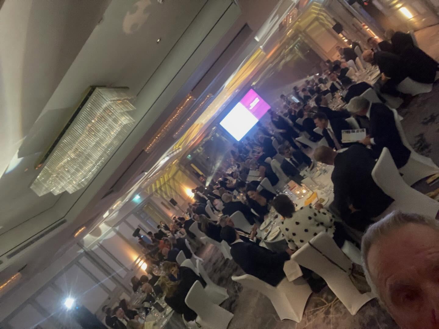 Last night's office, The Biltmore In Grosvenor Square.
Last time I was here it was called something else and was the home of William Knight Smith's portrait. All very posh.
Covering the Citywealth IFC awards for my mate Paul who is a bit Uncle Dick.
A good evening all told. #classinacoat #toastmastergeoff #toastmasterpauldeacon #thebiltmorehotel #citywealthawards