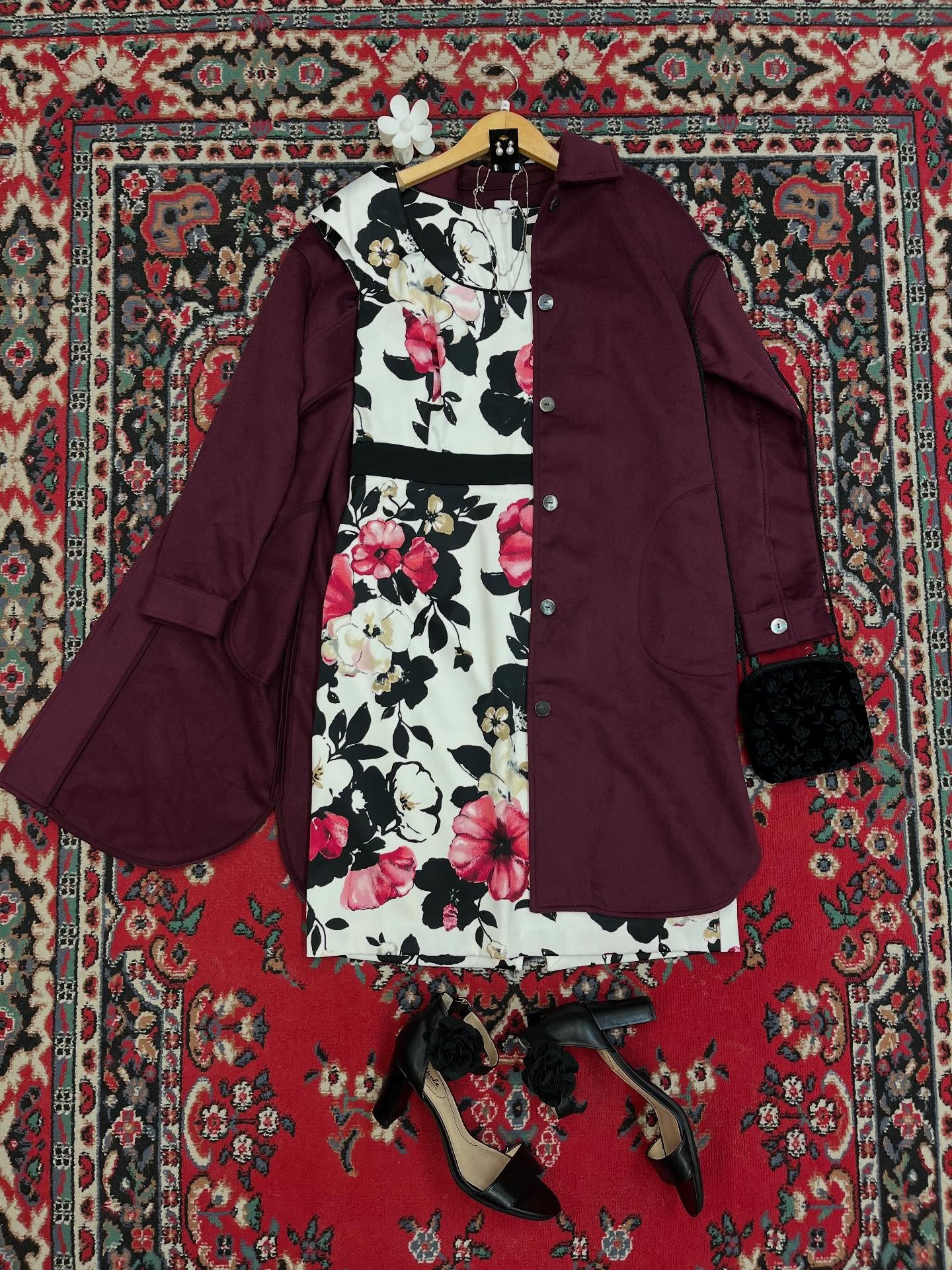 We all should have such fun shoes 😍 so into these with the dash of whimsy at the ankle, how chic! Outfit by Lee. #couchsaleswithldr #ldrstaffpicks
DETAILS:
Claw Clip- $8
Earrings- $18
Necklaces- Pendant $32, Chain $21
Coat- PureJill NWT, S, $32
Dress- White House Black Market, 14, $12
Velvet Purse- $18
Shoes- Life Stride, 9, $23