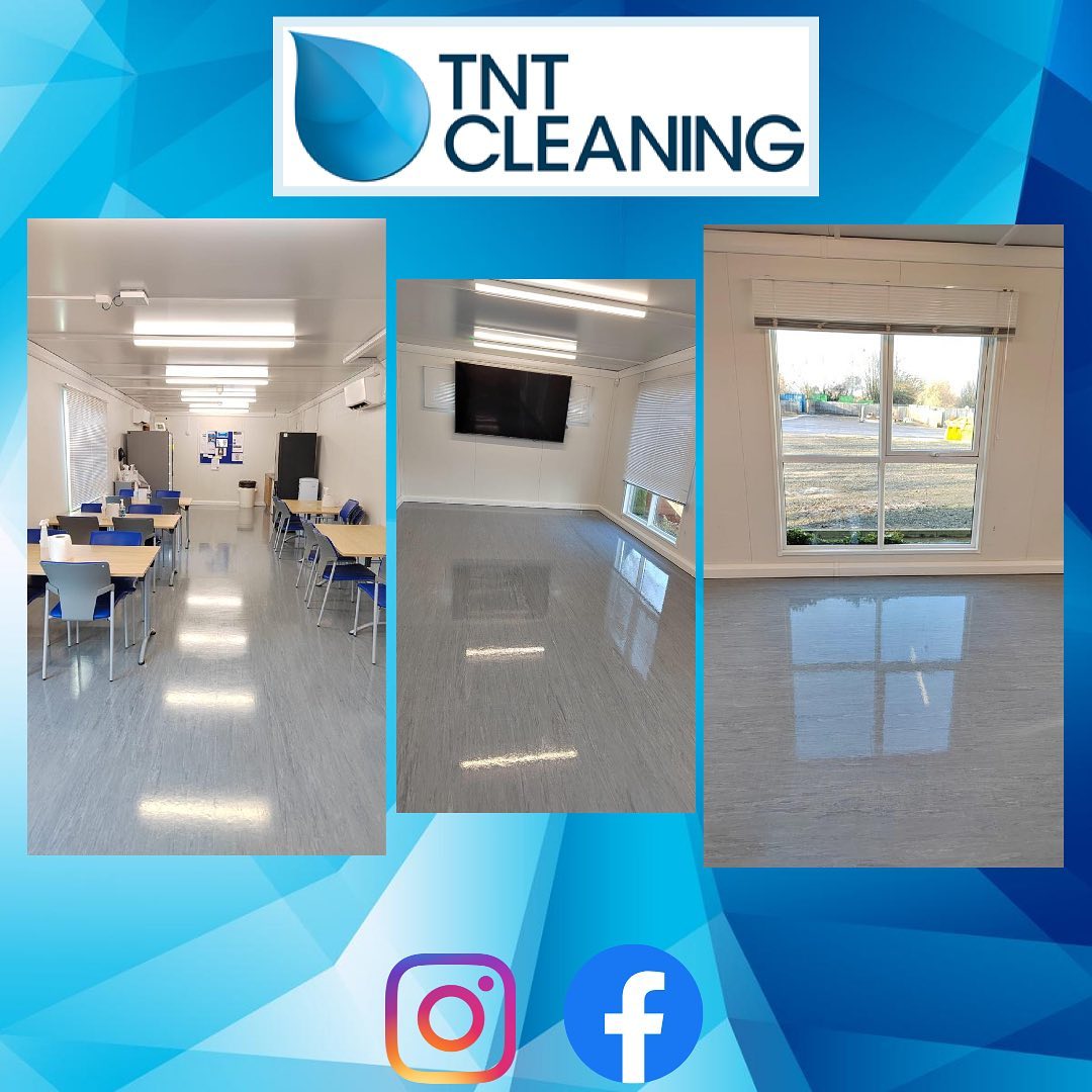 The floors are shining ✨✨
#clean #cleaningmotivation #cleaning #cleaningservice #cleaningcompany #cleaningcommunity #work #workwear #workhard #workoutfit #workworkwork #workinprogress #worklife #business #businessowner #businessideas #smallbusiness #smallbusinessuk #essex #london