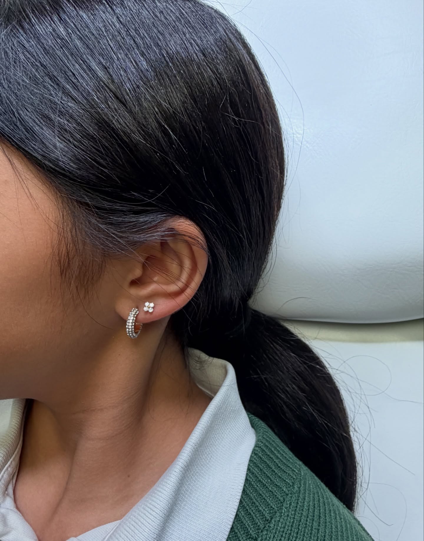 The sweetest little gold clover for the girl I’ve known since she was a baby 🥰
Come sweet me in downtown San Mateo for adorable and affordable piercings 🎀 #femalepiercer #sanmateo #sancarlos