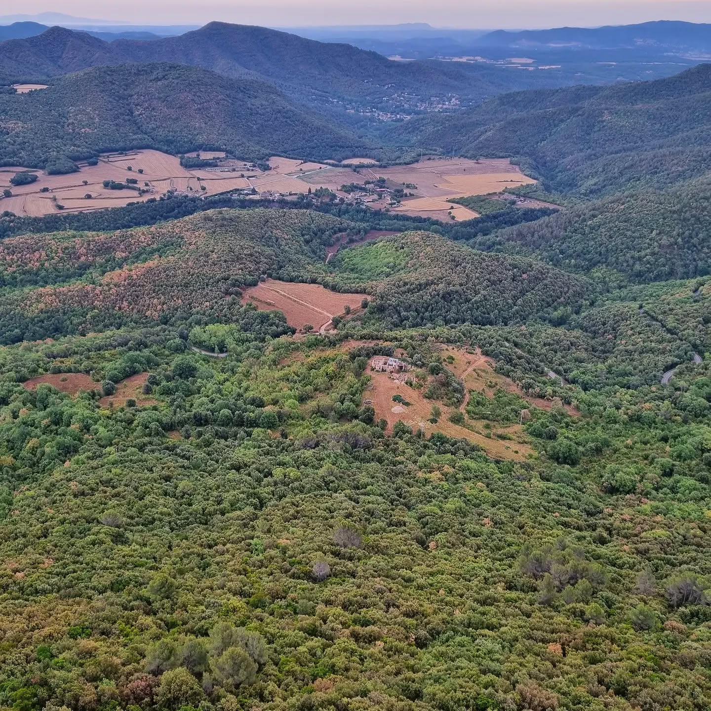 Stunning views of Catalonia from a birds-eye prespective.
.
.
.
.
.
#Catalonia #Surveylife