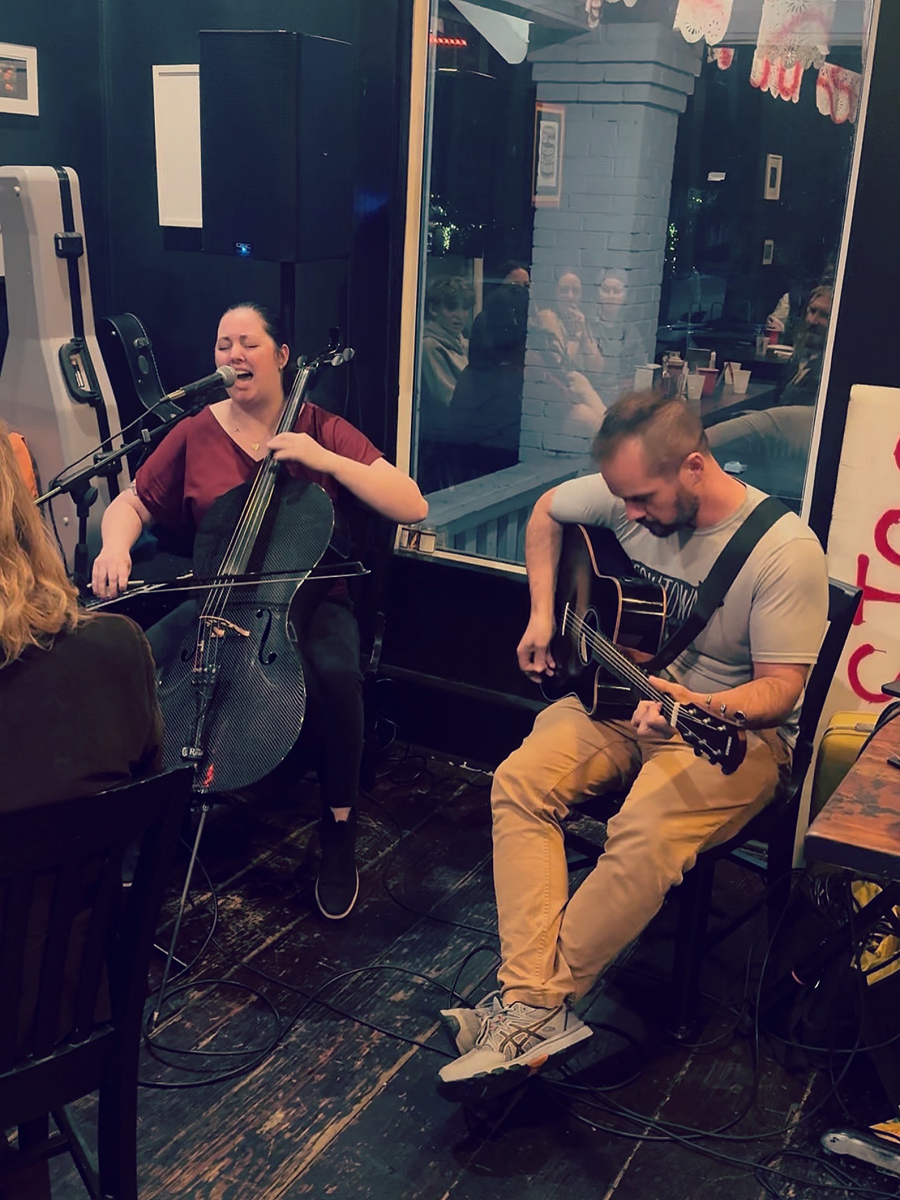 Had an awesome time stepping out of my comfort zone and singing an original song I wrote at the Gusto’s open mic. More of this to come— stay tuned!