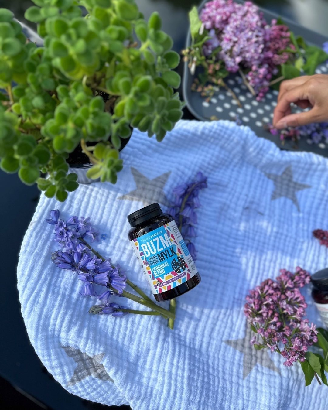 "I appreciate that BUZM is made without any artificial additives or preservatives. It's a pure and natural solution to support lactation and nourish both mum and baby." #breastfeeding #lactation