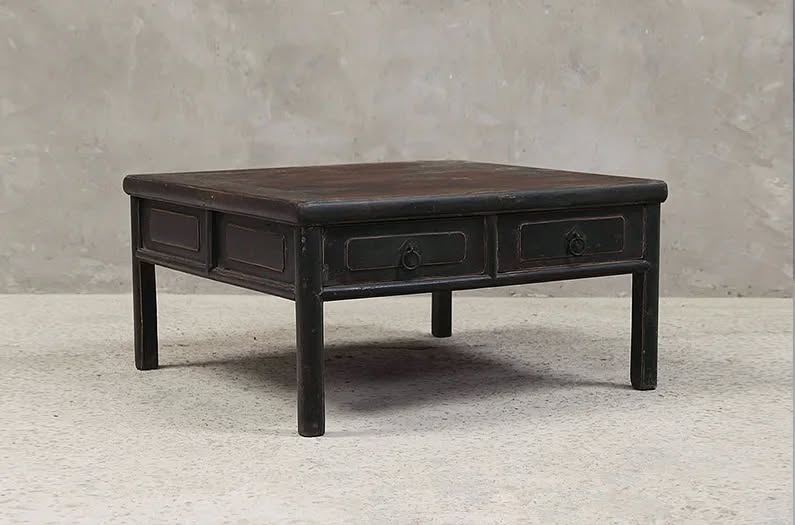 Beautiful Chinese Coffe Table with 2 drawers with free shipping to all Sweden.
Measurements: L 85 cm W 85 Cm H 44 cm
Only one piece
Exceptional item👀
#coffee #vardagsrumsinspo #vardagsrum #köksinspiration #kök #coffetable #decoracion #decor #japandi #interiorlove #designinspiration #design #arquitectura #arkitektur #livingroominspiration #livingroominspo #stockholm #Malmö #inredningsdesign #inredning #livingroom #decoration