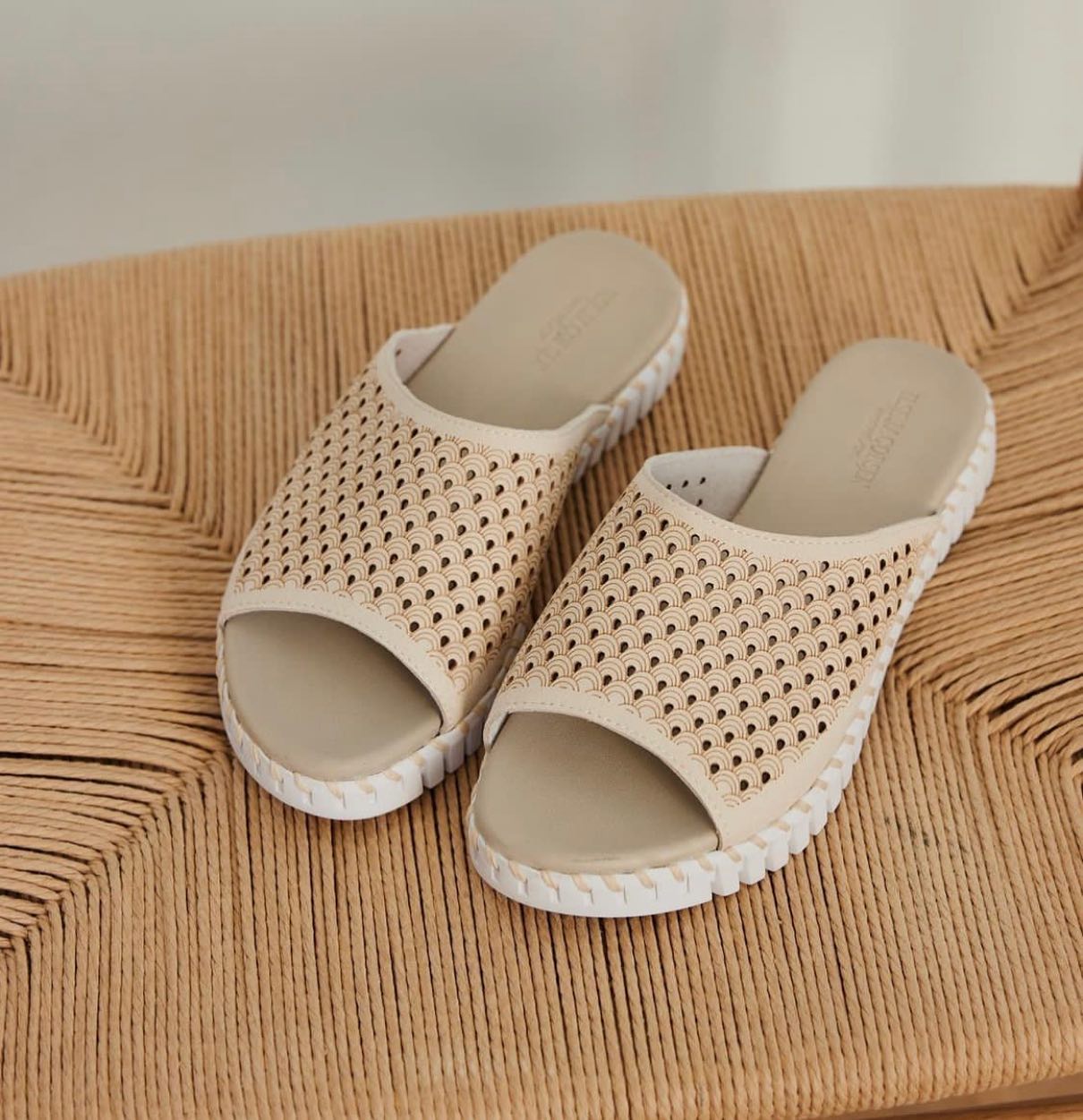 The perfect addition to your summer wardrobe. The @ilsejacobsen Tulip Sandal is a MUST