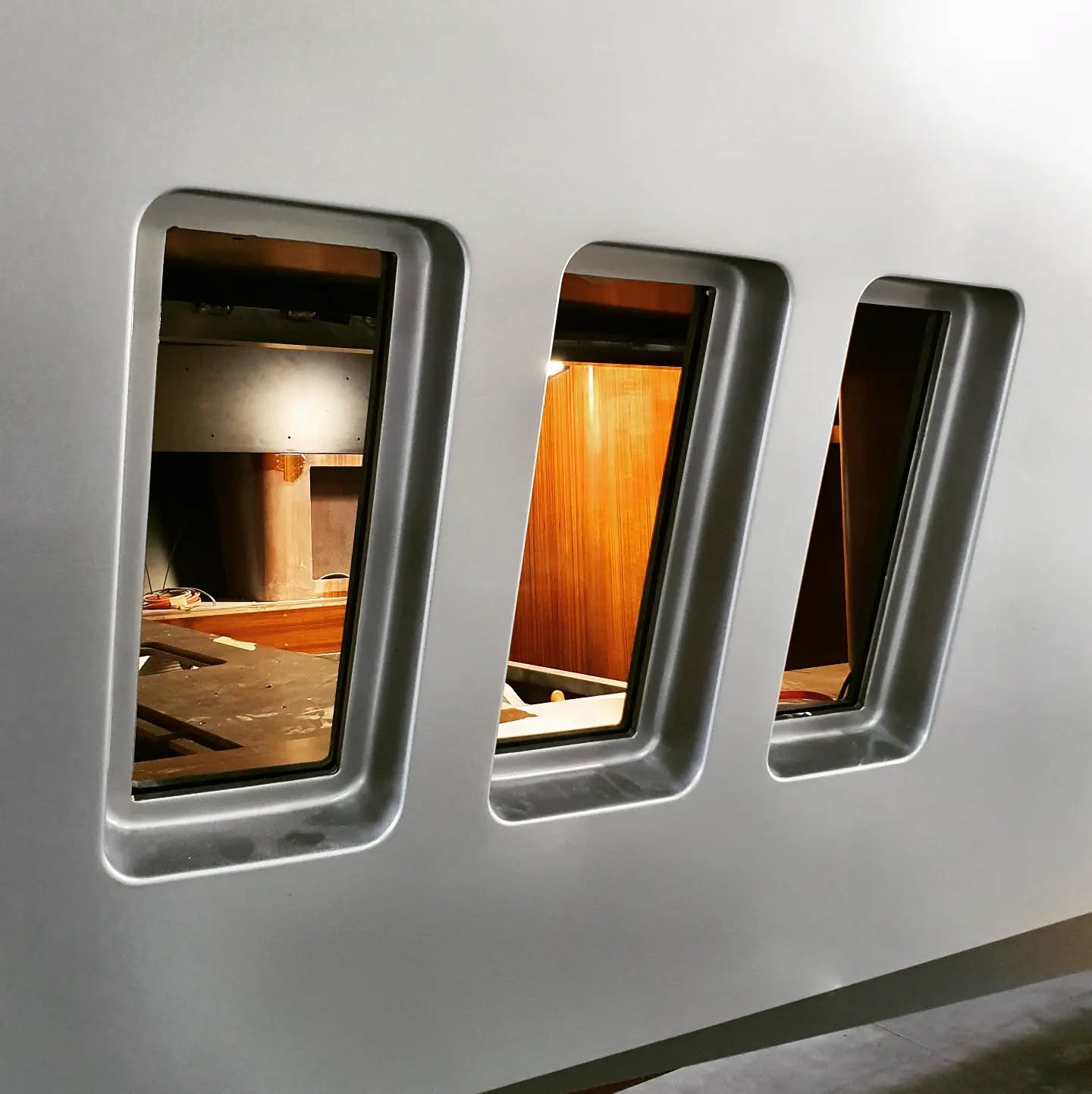 - I N T E R I O R W O R K -
- Brizo Yachts BY42 -
📸 @brizoyachts
#brizoyachts #brizo #aluminiumboat #aluminumyacht #fastyacht #volvopenta #mercurymarine #garmin #luxurytoys #luxuryyachts #monaco #cannes #mediterranlifestyle #bigtoys #bigboystoys #gentlemanschoice #gentlemansride #madeinfinland