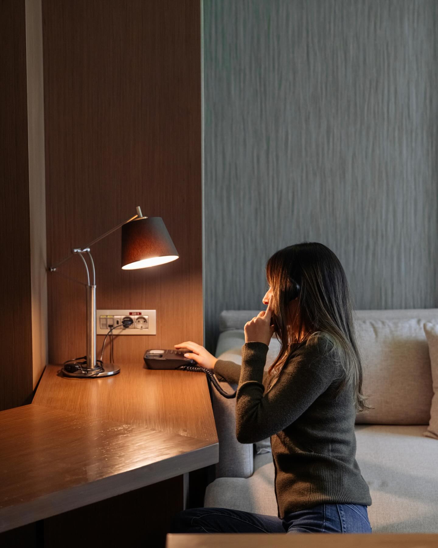 Calm interiors designed for slowing down.
Soft light, warm textures and an atmosphere that lets the day ease forward. A quiet pause, where the city recedes and presence takes over.
#avantgardeurban #istanbul