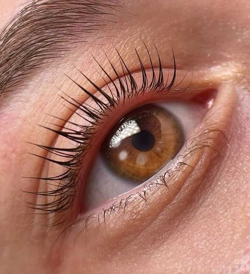 It’s been a while! We’ve taken a break from social media, but we’ve still been hard at work providing our services 🙃 Just a little reminder, this month is the perfect time to book a lash lift + tint treatment as we head into summer!
Enjoy fuller, longer lashes that last for weeks without the hassle of runny mascara or constant reapplication. Save time on your beauty routine and look effortlessly stunning for all your summer activities!
As always, appointments can be booked using the link in our bio 🤍🙏🏽✨ looking forward to seeing some your familiar faces xxx
#lashlift #sflashlift #sfbeauty #lashliftandtint