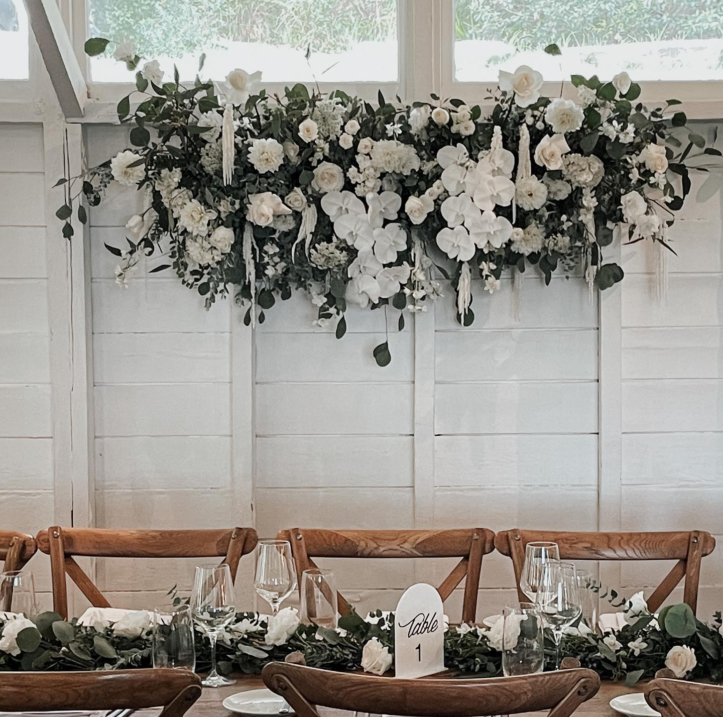 Back at @atholhallvenue creating a statement floral cloud over the bridal table ☁️ styling by @hyre.events #mosmanwedding #atholhallwedding #northernbeachesflorist