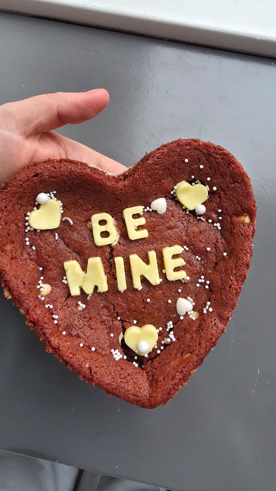 Red velvet forever ❤️
.
.
.
.
.
.
.
.
#valentine #valentinegift #valentinebaking #dessert #bakewithme