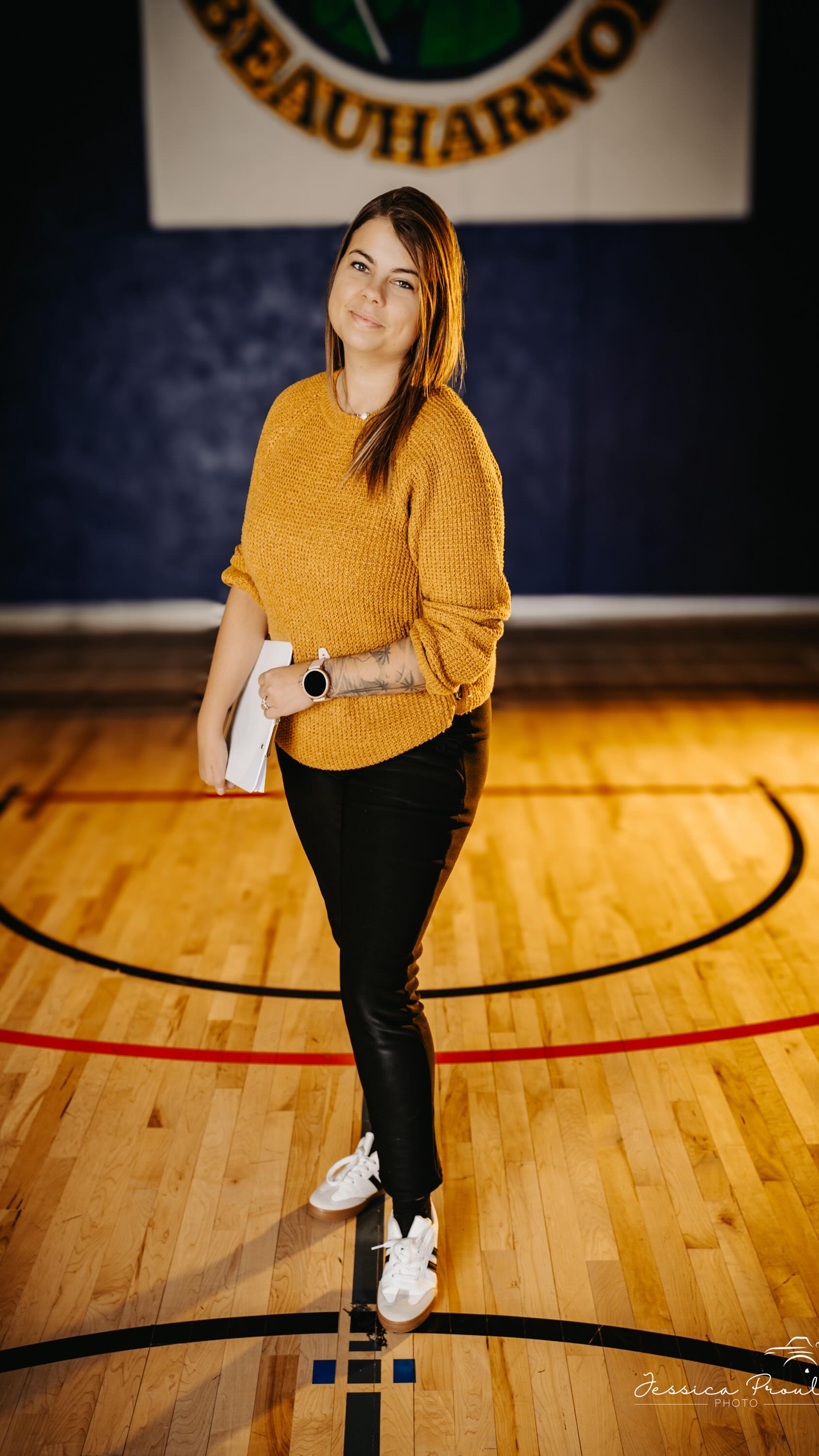 C’est la saison des photos sportives 💙 à @vie_etudiante_patriotes
#sport #secondaire #installationstudio #studioportatif #photos @samsimard01 @etienne_marchand @ricky_lovato @jessicaproulxx