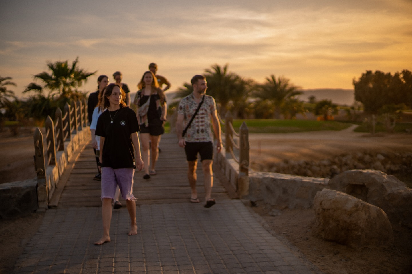 Journey to Yourself - my intimate desert & sea retreat in Egypt returns for the 10th time 🏜️🙌🏼
why this retreat?
☉ no fixed schedule: we flow with the group energy, nature & what’s alive
☉ backbone: Systemic nature therapy, Jungian dream work & transformational processes
the flow:
🌊 1 night seafront hotel
🏜️ 2 nights starlit desert camping
🏡 4 nights private villa w/ lagoon & pool
what we do:
☉ 4 elements work (earth, water, fire, air)
☉ fire cooking, circles, music, movement, rituals & silence
☉ individually guided processes, sharing, body practices + solo time
for you if:
feeling overwhelmed or in transition? craving honest reset, slowness, depth & true connection – not just another retreat.
~ every March & Nov
☉ max 7 souls for real depth & safety
LAST SPOTS available for March
– comment to receive the link for more info 🔗
photos by Lori
#EgyptRetreat #JourneyToYourself #NatureTherapy #healing #retreat