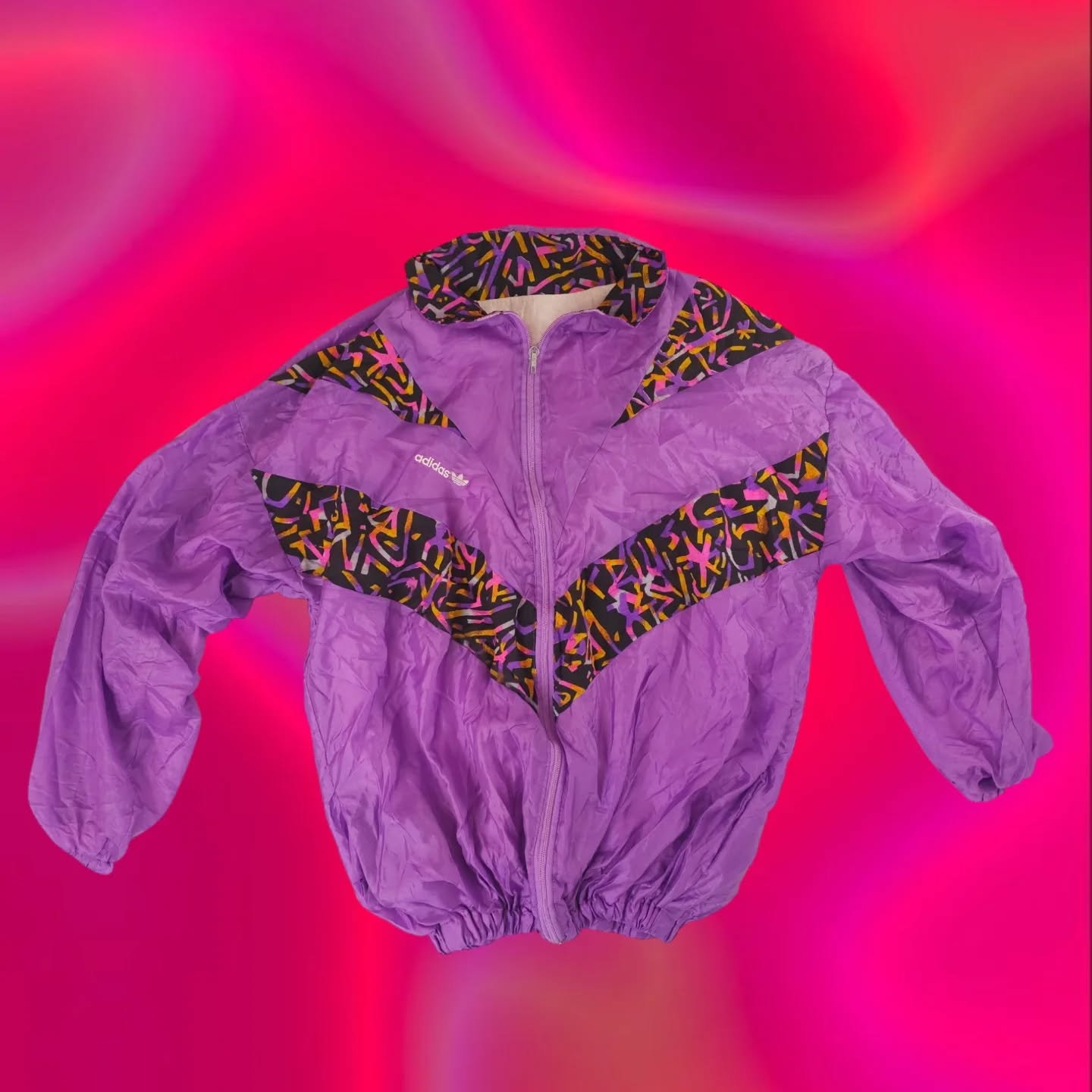 ✨Νέα track tops με έκπτωση✨
Ανέβηκαν στο e-shop αλλά θα τα βρείτε και στο φυσικό κατάστημα!
✨New track tops on sale✨
Just added to the e-shop and also available in our physical store!
🛒 vintagealleyathens.com 💋