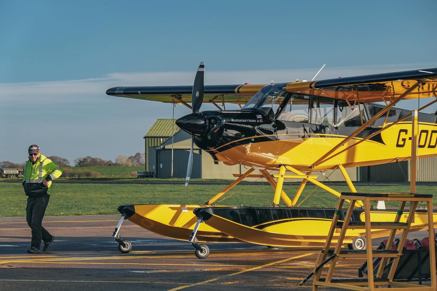 Another black and yellow 🐝 visitor who made the most of the great weather yesterday🌤️! Nice to see G-ODIP back out in our skies again as well as a few other types who made the most of the day. #floatplane #yak52 #flyatsleap #aviationworld