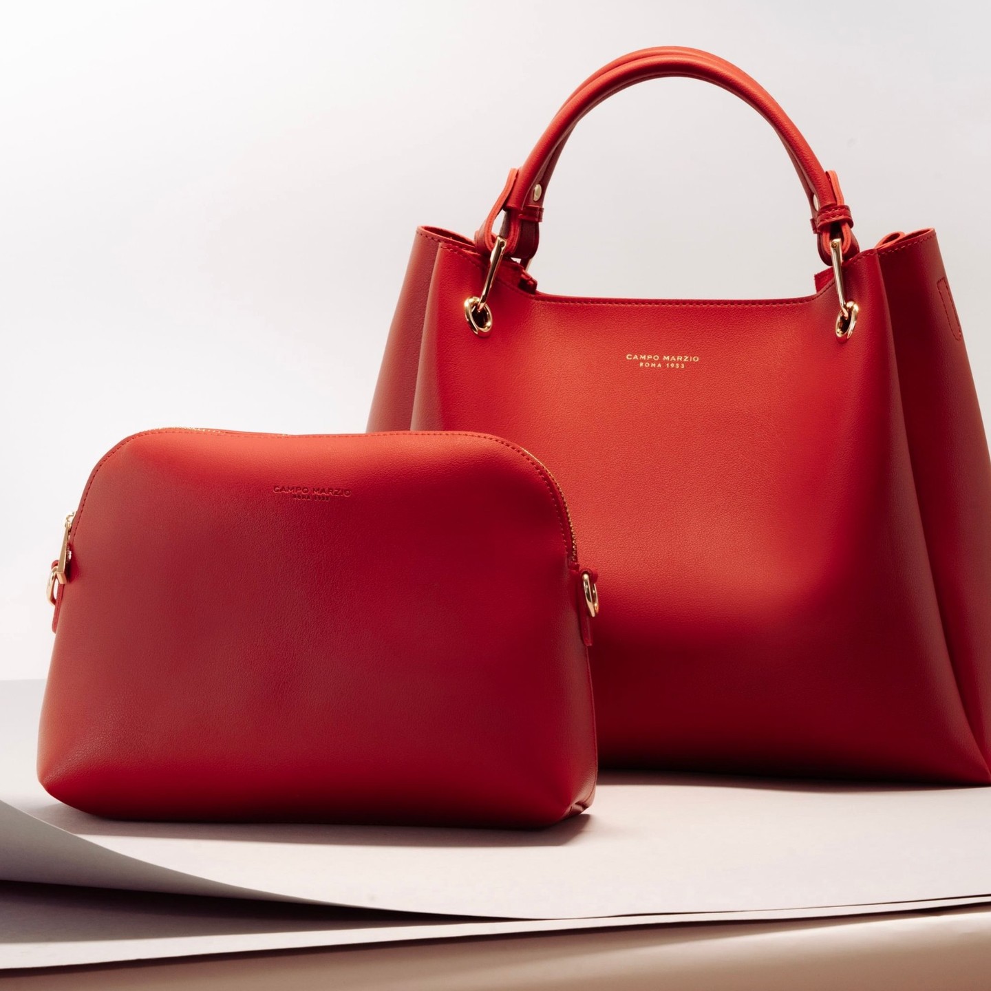 Elevate your style game with this stunning red beauty, perfect for any occasion. Whether you're heading to a brunch date or a night out, this handbag adds a touch of elegance and boldness to your outfit. 💃❤️
Crafted with precision and care, the Louise Handbag boasts premium quality and a timeless design. Its vibrant red color is sure to turn heads and make you stand out in any crowd. 🌟
👜 Key Features:
Sleek and sophisticated design
Spacious interior, with additional mini bag for all your essentials
Durable and high-quality material
Get ready to make a statement and carry your confidence wherever you go! ✨👠
📍 Available now at campomarzio.co.za #CampoMarzio #LouiseHandbag #FashionStatement #LuxuryStyle #RedHot