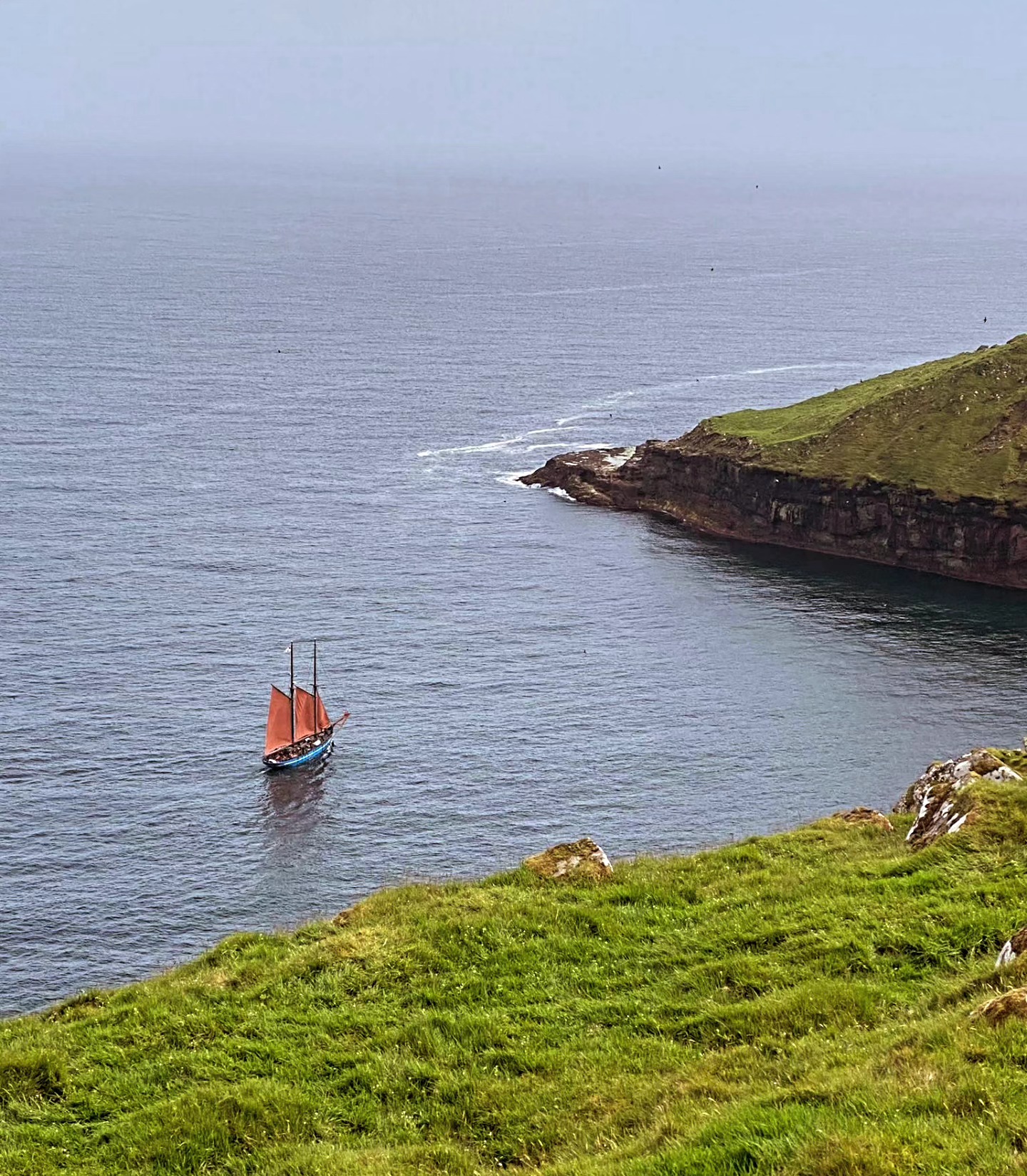 Visiting the beautiful east side of Nólsoy.
Thanks to Oda at #GoLocal for the photo.