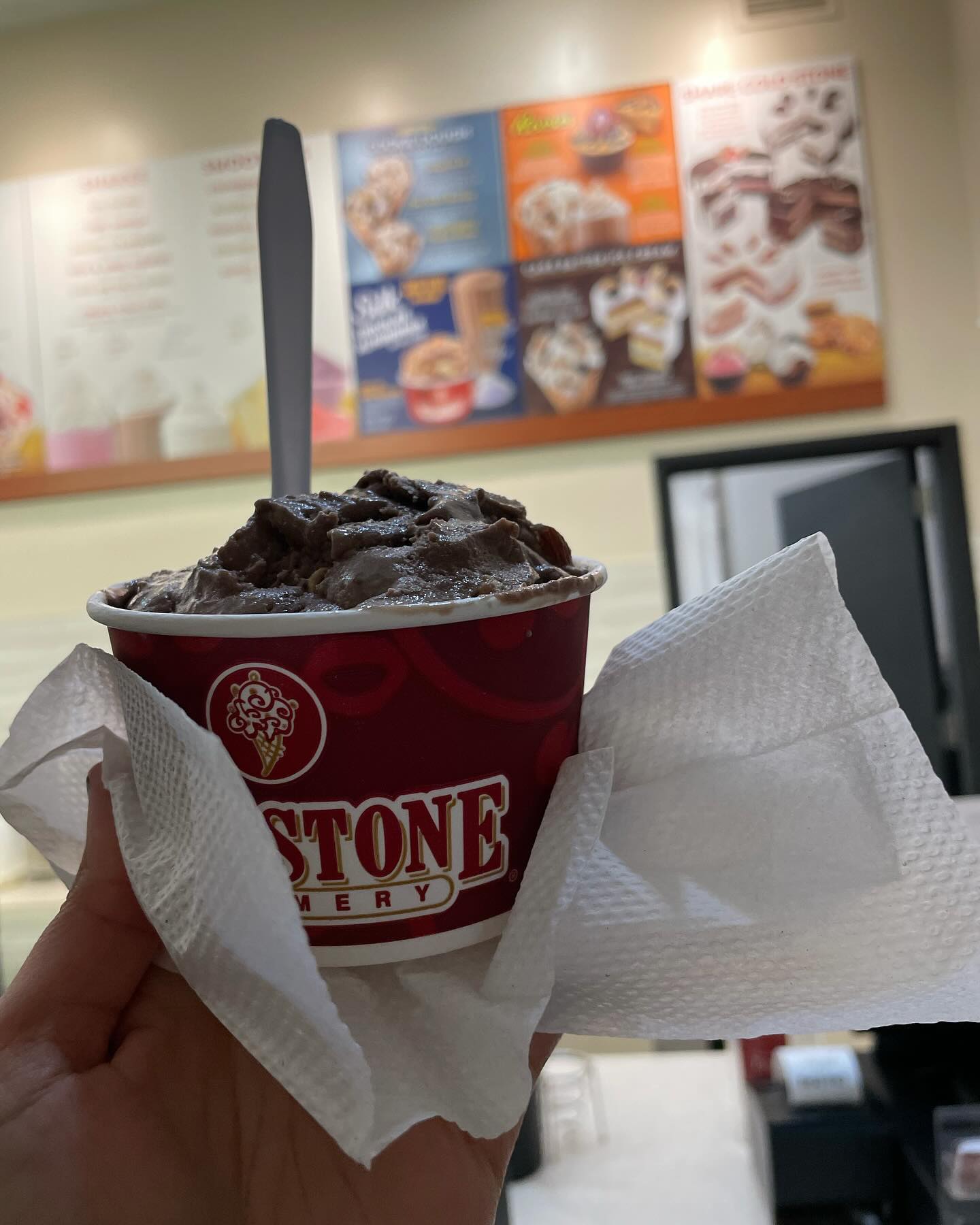 Vegan ice cream, a lil treat ending the week