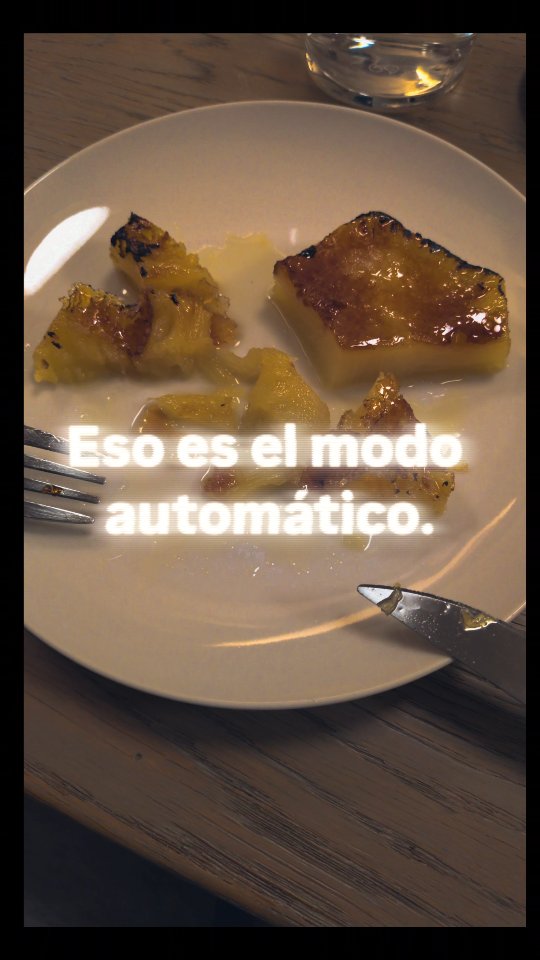 ¿Por qué importa ? A nivel epigenético, tus rutinas envían “mensajes” a tus genes y tú organismo.
Si el mensaje es estrés constante, saltos de azúcar y sedentarismo, activamos vías menos protectoras.
Si el mensaje es descanso, nutrición y movimiento suave, favorecemos rutas de reparación y energía estable.
¿Cómo salir del automático ?–En RESET trabajaremos tres interruptores sencillos:
Mañana te muestro cómo encender estos interruptores en tu día real.� CTA: Si te resuena, responde “RESET ON” y te envío la mini-guía previa al taller.
#resetbutton #energiaatope #bienestar #HabitosSaludables #salud