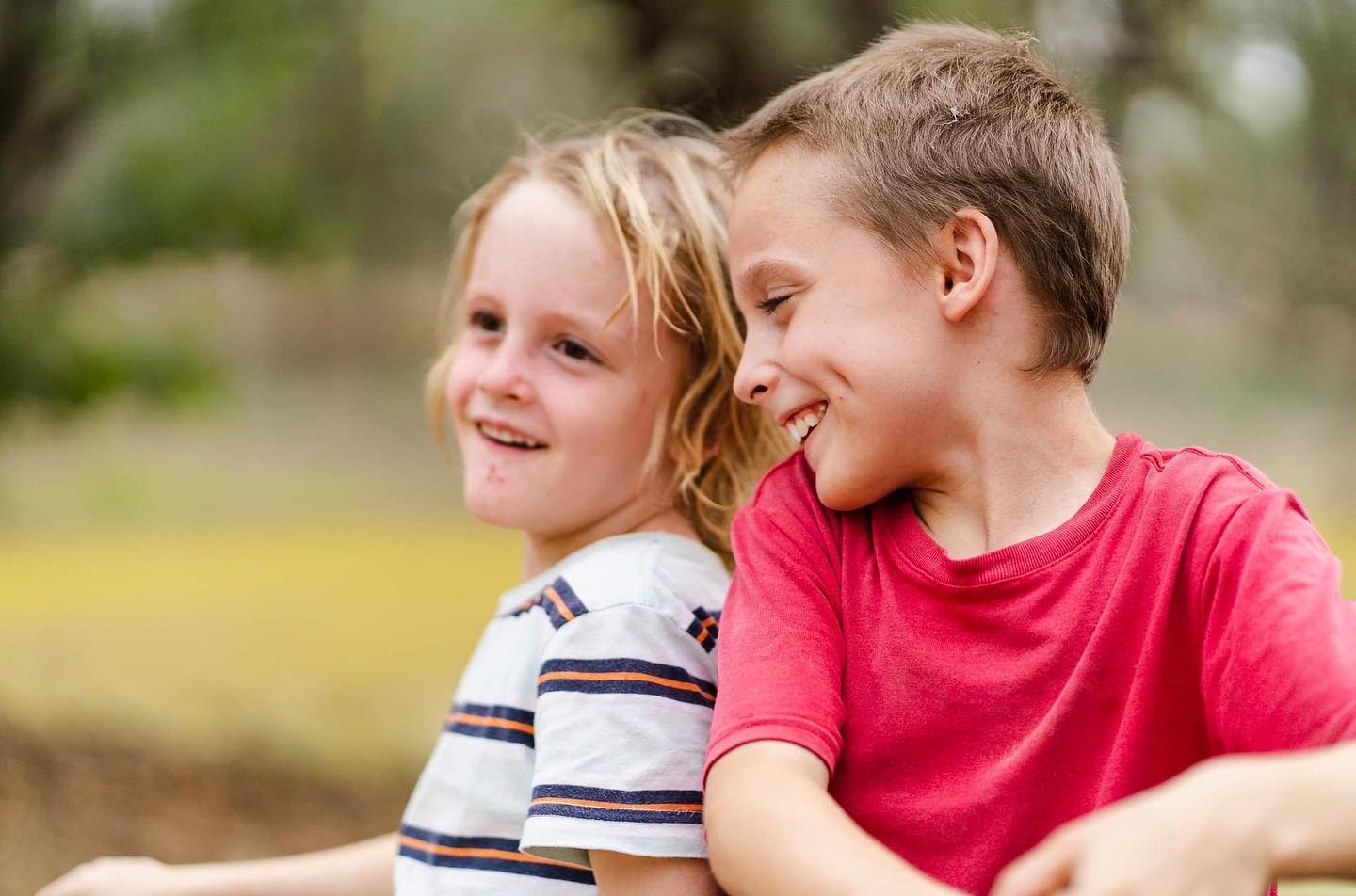 No matter how many children God has given me to love, I don’t think I’ll ever stop being amazed at the way you can love each as though they’re the only one you have.
📷 @thegospel_n_photography