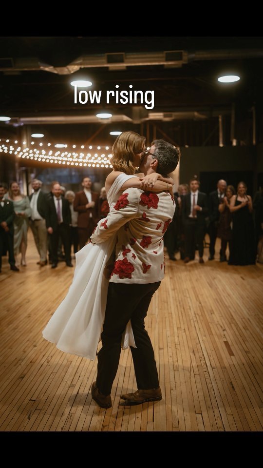 til i feel we've had enough
and we're
low rising
all for the love of you
Venue/lighting: @oliopeabody
Coordination: @withoutahitch
Photo: @carolinegiulianophoto
DJ: @djrome802
Catering: @offthevinecatering
Hotel: @bellinnpeabody @marriottpeabody @witchhampton @stayhotelsalem
Hair: @beautycollectivenetwork
Rentals: @peakeventservices
#newenglandwedding #bostonwedding #massachusettswedding #historicbuilding