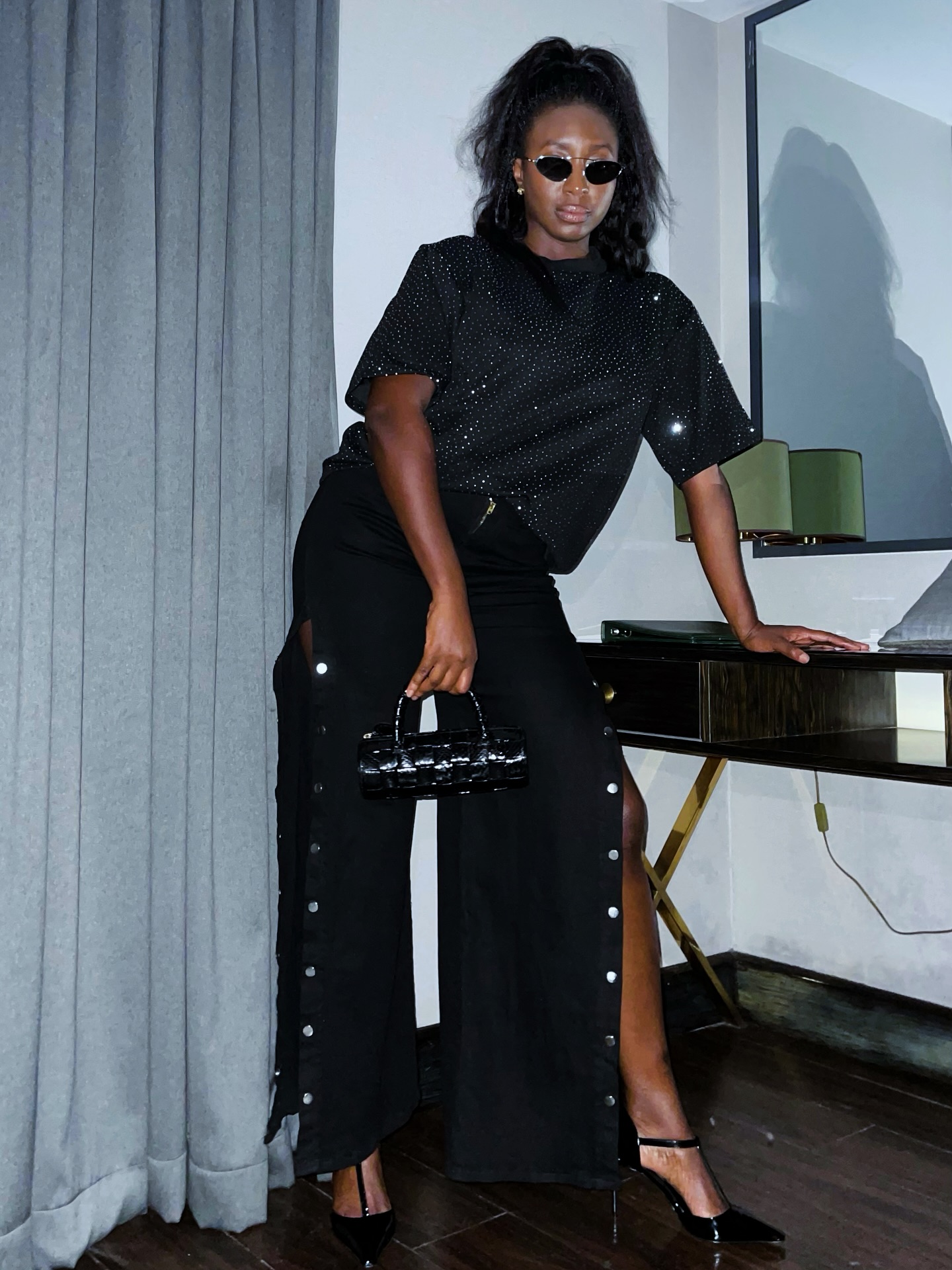 Composure is not aesthetic.
It’s infrastructure.
Fifteen years taught me that.
Full essay in The Inner Court.
🔗 in bio.
#zainabashadu #entrepeneur #zashadu