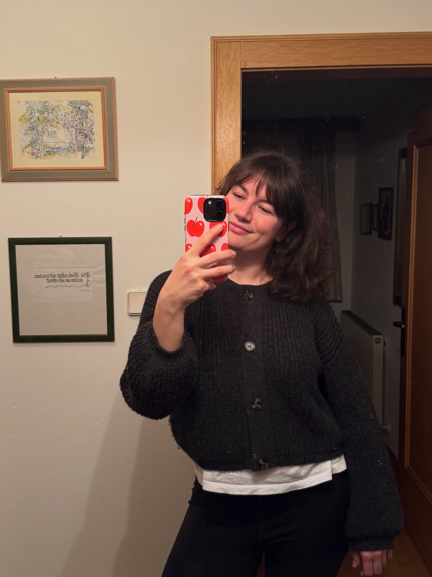 urlaub im winterwonderland ❄️ viel essen, viele schöne momente in der natur, viele schmerzen vom skifahren, 1 gutes buch gelesen, 1 mental breakdown auf der piste wegen skifahren und auch beste momente wegen skifahren 😅🫠
#skifahren