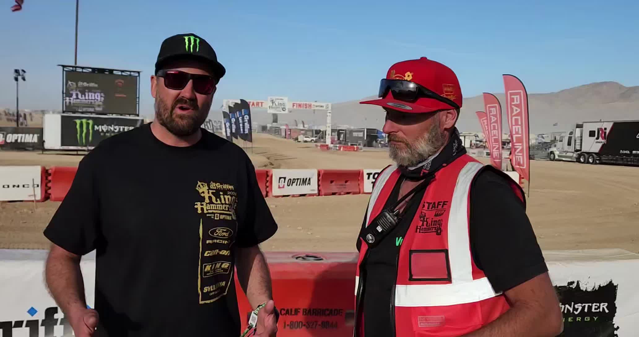 What's this? Croppy rubbing shoulders with the man with a mic Mr @miles_koh at the 20th King of The Hammers
@ultra4racing
#2026kingofthehammers #2026koh #kingofthehammers #Ultra4 #ultra4racing #ultra4australia #ultra4aus
