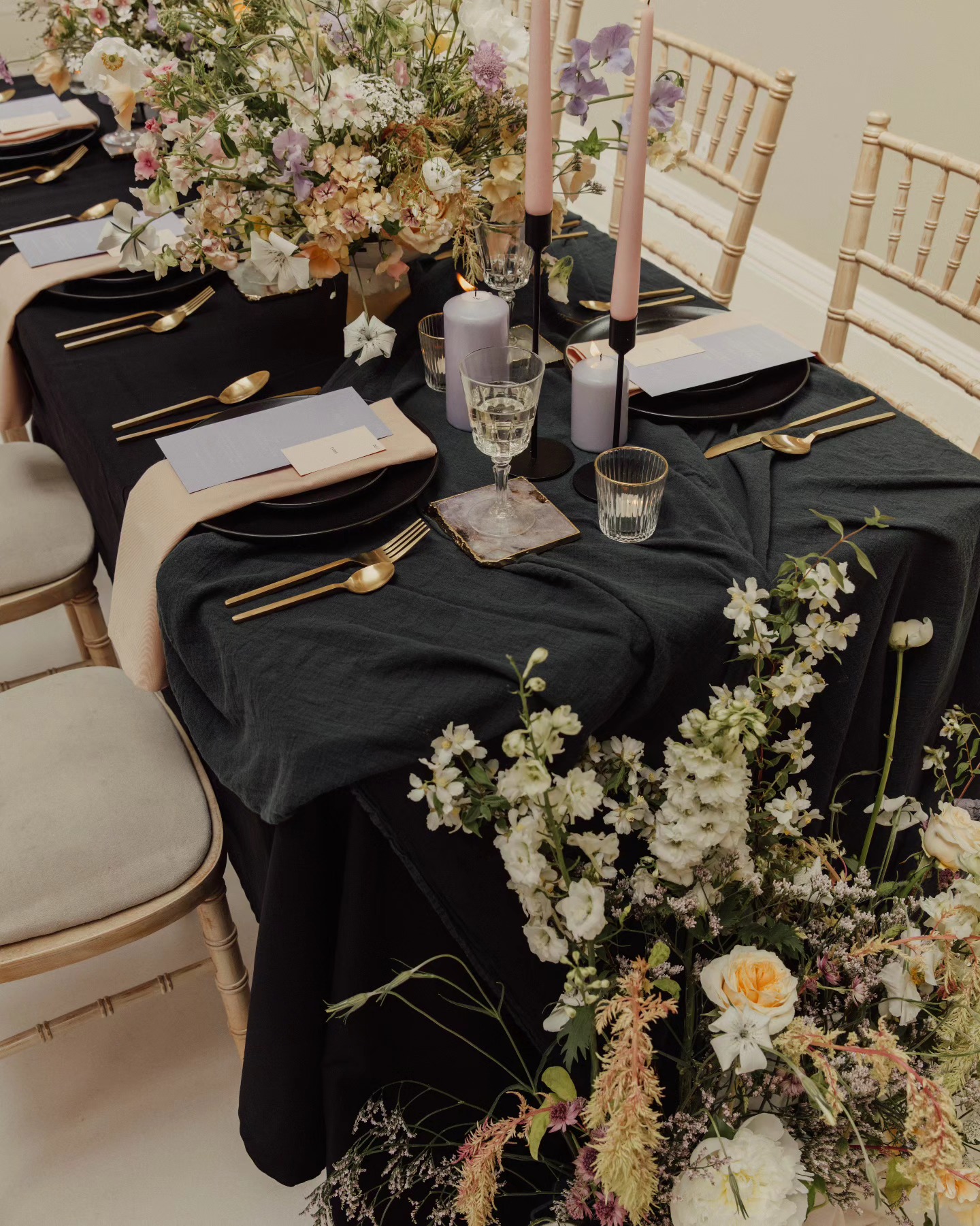 I was in my garden last night thinking that for someone who doesn't really like the colour purple, I've planted a lot of purple flowers...
And then thought back to this shoot and decided that actually maybe I do quite like purple and it can form part a gorgeous wedding scheme 💜
End of story 😅
Hope everyone is enjoying the sunshine (finally!) xo
Concept, design & stationery: @petalandpaperco
Photographer: @emmawilkinsonphotography
Venue: @saltmarshehall
Styling & props: @twoeightoneltd
Florals: @walterandblossom
#twoeightone #countryhousewedding #modernwedding #candlelight #tablestyling #tablescape #pastelwedding #pastelcolourscheme #pastelflowers #lilacwedding #blackandpurple #luxwedding #weddingstyling