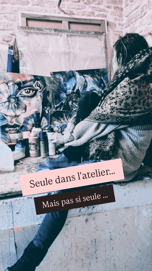 Seule dans l’atelier… mais pas si seule.
Ici, je suis avec tous mes états d'âme.
Entourée de présences, celles qui naissent sur la toile, et me tiennent compagnie.
Cette solitude, j’en ai besoin.
Elle est nécessaire. Parfois même vitale.
C’est là que je suis vraiment moi.
J'évolue. Je transforme.
💬 Toi aussi, tu as besoin de solitude pour respirer ?
Ou tu es plutôt du genre à être toujours entouré ?
👉 Si ça résonne, tu trouveras d’autres coulisses et présences sur mon profil @belluleart
#belluleart #viedartiste #processuscreatif #artistefrancaise #peinturecontemporaine