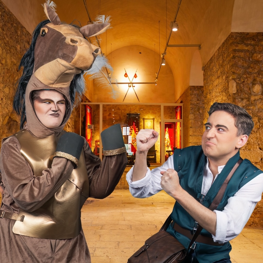 Maximus follows the law but Flynn is a rogue who doesnโt do rules! End result = chaos ๐ด ๐ฅ๐
Join Maximus, Flynn and the rest of the cast of Rapunzel from February 11th - 22nd ๐ธ
Ticket link in bio ๐