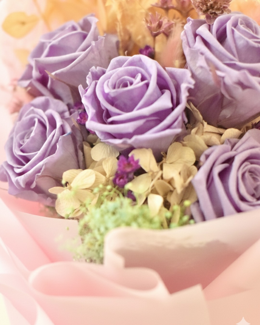 Discover calming beauty in every petal with our Shade of Purple collection!
šāØ Our latest blog post explores the diverse world of preserved lilacs, lavender, and deep violet roses, arranged in everything from elegant domes to our modern "Blooms in a Bottle."
At SKfleur, we believe in gifting that lasts. These real flowers are preserved at their peak, symbolizing peace and devotion for years to comeāall without the need for water or sunlight. šļøš°ļø
Read the full story and shop the collection: https://www.skfleur.sg/post/shade-of-purple-preserved-flowers-collection
#SKfleur #ShadeOfPurple #PreservedFlowers #PurpleAesthetic #SustainableGifts #SGFlorist #LongLastingGift #FloralDesign
