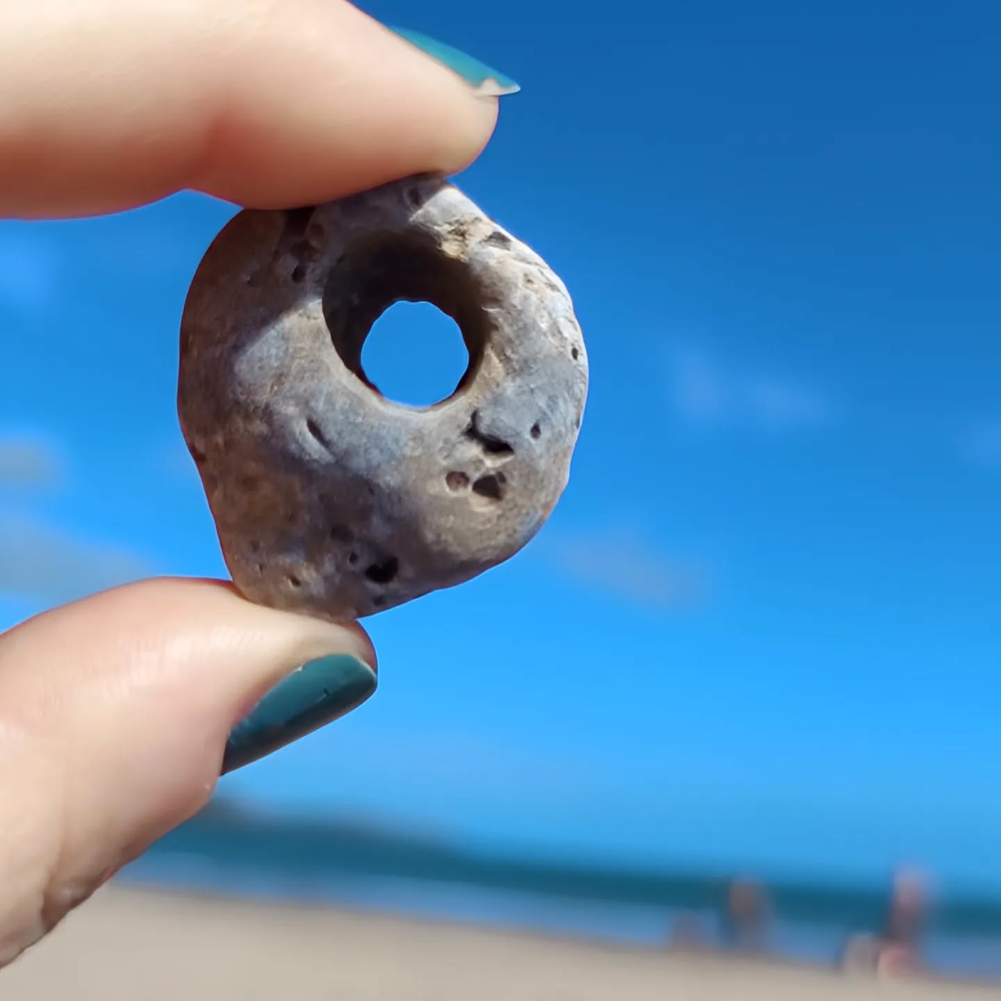 Wishing I was at the beach this morning (like every other morning). Our holiday to South Wales this year was just dreamy. The sound of the sea, the colours, breeze, warm sun and great company made for a relaxing couple of weeks. And it's always a magical treat to find a hag stone or two on our travels.
#southwalesbeaches #hagstone #hagstones #freshwatereast #pembrokeshirecoast #magicalstones #beachfinds #naturesbounty #seasideview #seasidebeach