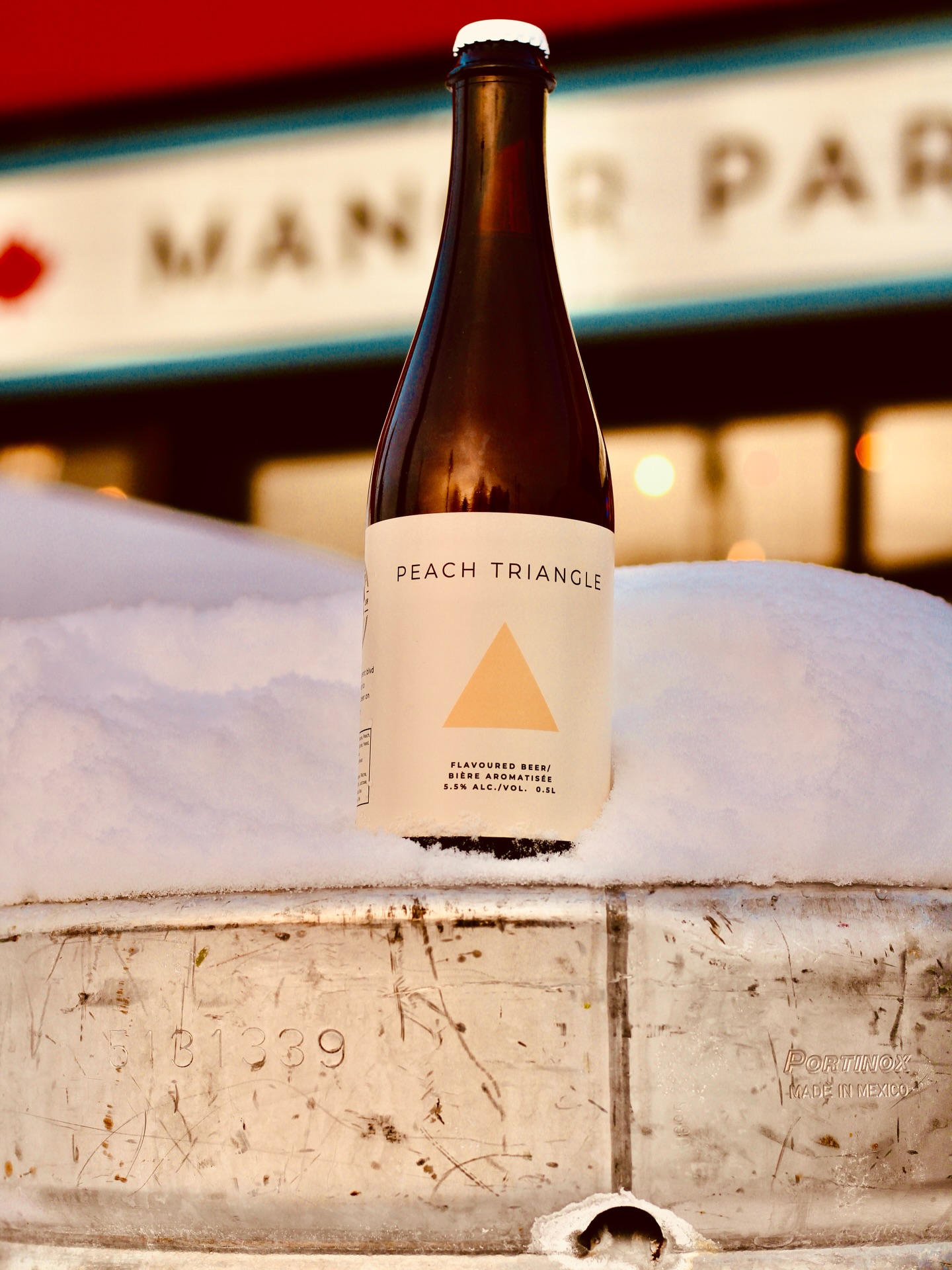 Bottles of Peach Triangle are BACK 🍑🔺
Peach • Papaya • Passion Fruit — bottled sunshine, winter edition ❄️🍻
Limited time only.
Max 12 bottles per customer.
#LimitedRelease #CraftBeer #FruitBeer #OntarioBeer #beersofinstagram