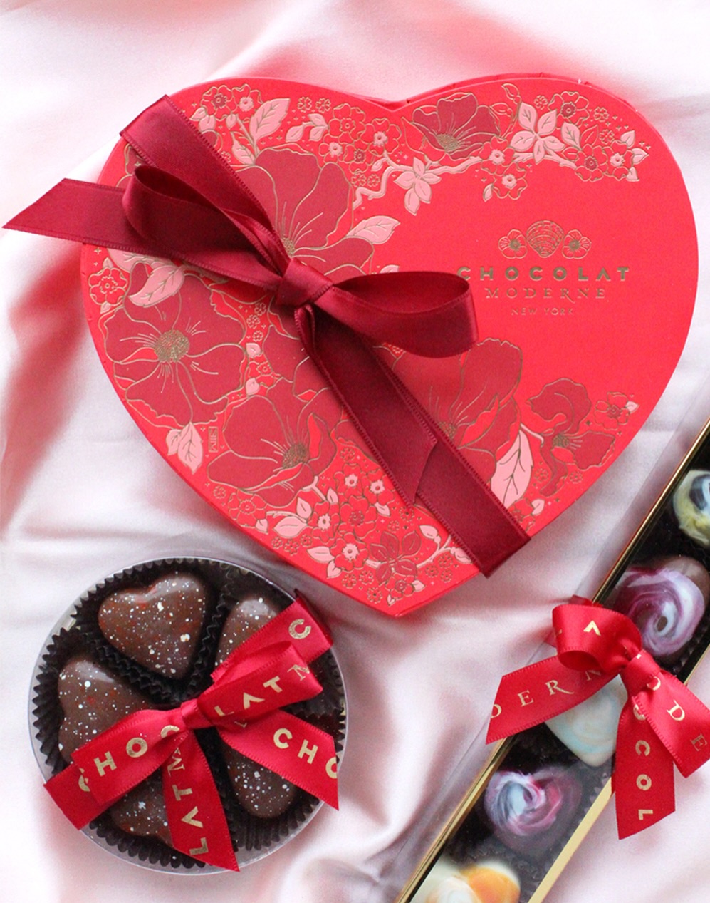Not to freak anybody out, but Valentine’s Day is TWO WEEKS away!?! (Not sure how that happened) Don’t forget to come get some sweets (🍫 + 💎) for your sweetie! We need good old fashioned love now more than ever! 💖♥️💘💝💌💕
#chocolate #valentine #valentinesday #shopsmall #womenowned