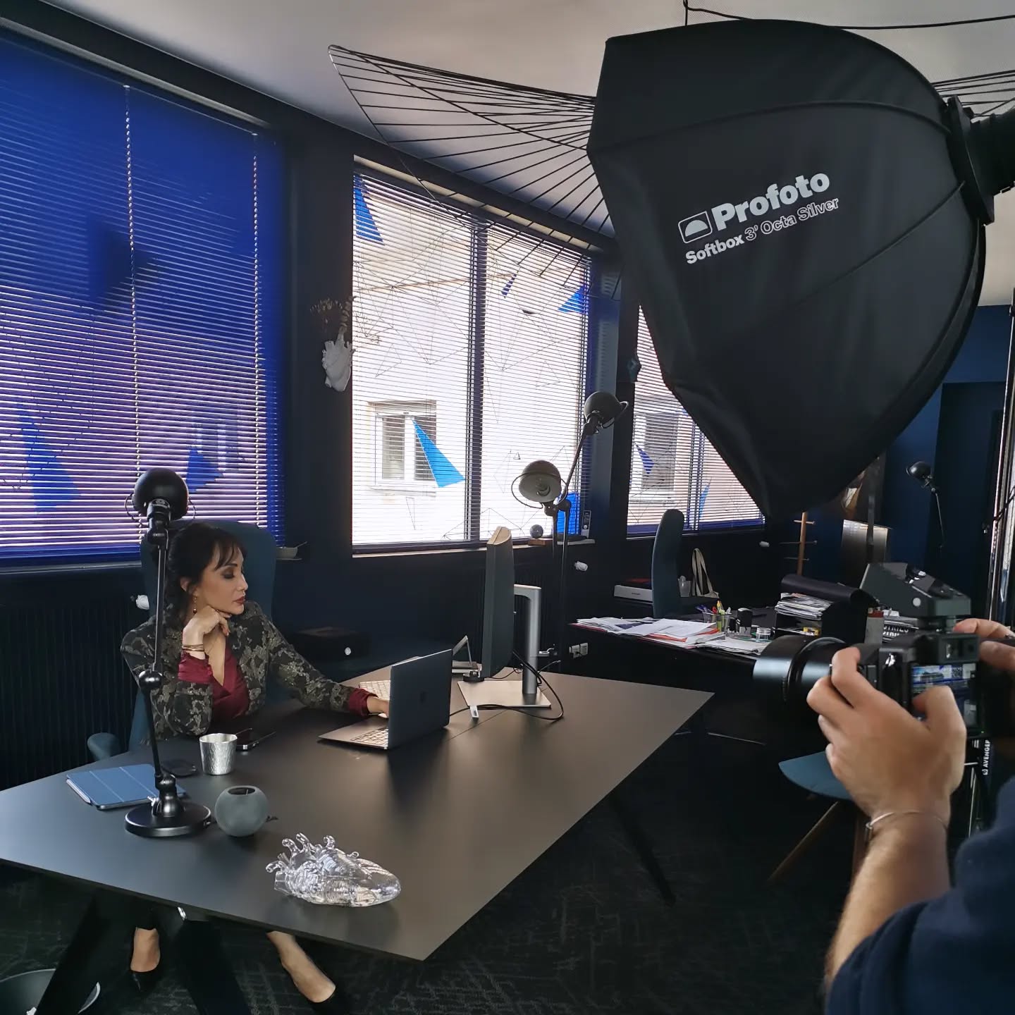 COMEBACK
Retour sur le shooting de @iamcelinetran avec @pe_saillard.
Merci d'avoir renouvelé ta confiance au près de nous pour tes photos.
.
.
.
#shooting #studio #maquillagebesancon #laurianegoullier #mua