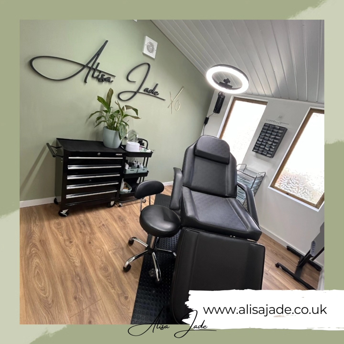 Never underestimate the power you have to take your life in a new direction 💚
#workingfromhome #homesalon #homestudio #tattoos #piercings #nails #beauty