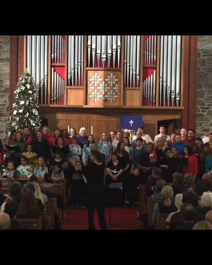 We’re fondly remembering the final song of our winter concert, “Crowded Table” by The Highwomen. 🤍
As we bunker down in the colder months, it’s a gentle reminder to ask ourselves: Who is at your “table”? Who do you make room for, and who makes room for you?
Music has a way of gathering us together, and we’re already dreaming of our spring concert on 5/2—our next “table” of songs, stories, and shared moments. We can’t wait to invite you to be part of the “crowd”. 🎶
#NewportSings #CrowdedTable #TheHighwomen #SpringConcert #SaveTheDate