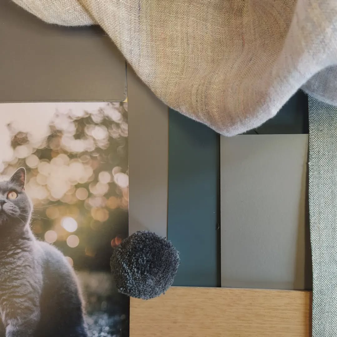 Wie sehr liebst du deinen Beruf?
JAAA!! 🤍
Viele Farb- und Materialkonzepte entstehen gerade in der Wohnerei. Pure (Vor-)Freude!
#einrichtungsgestaltung
#farbenspiel
#moodboard