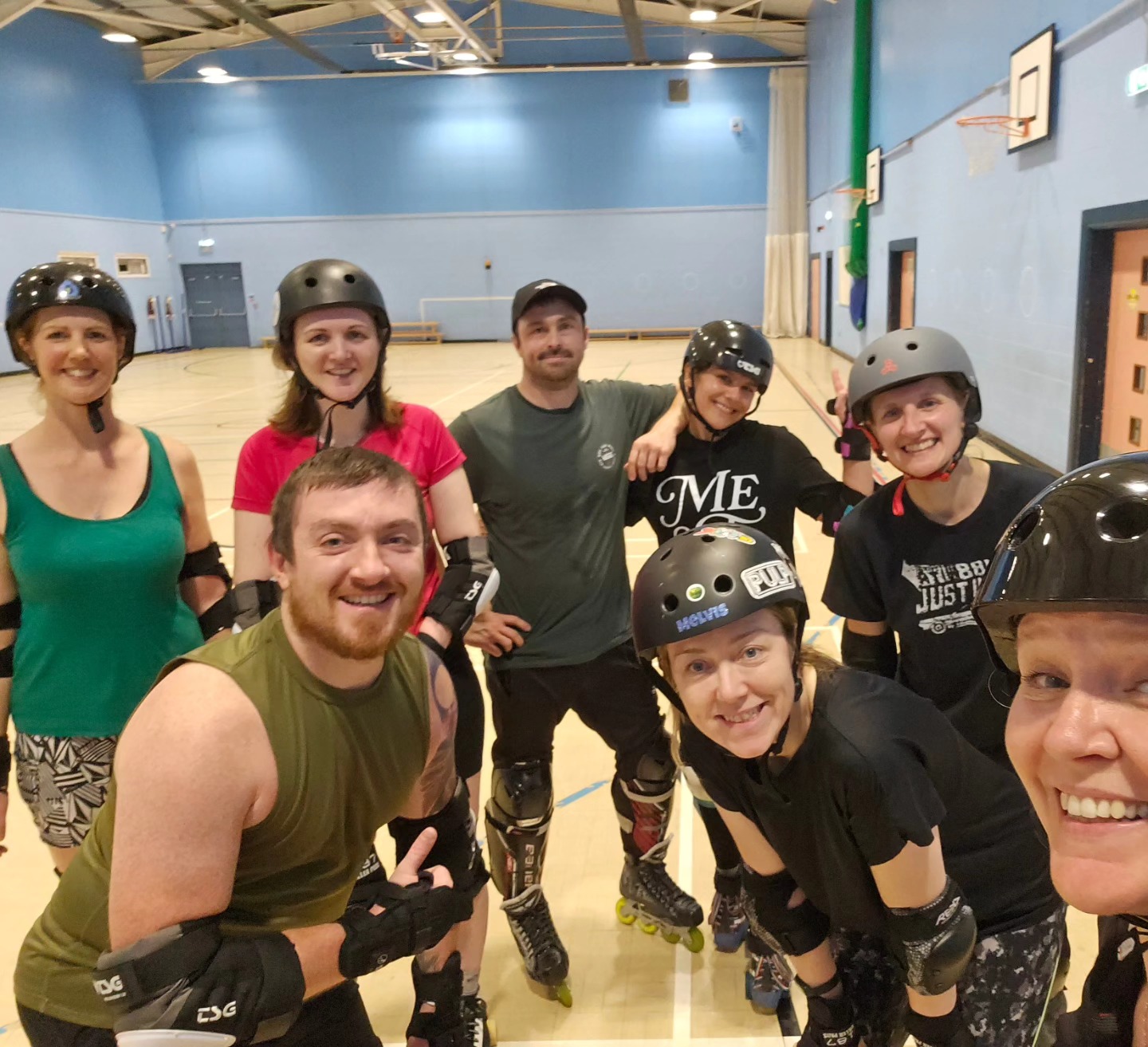 Tonight was a sweaty, fun skatey session. There was speed, agility, fast twitch muscle training and a couple of giggles all wrapped up in an hour of foot cramp (me).
I love this lot - we do have lots of fun on wheels!
Why not join us sometime? Www.skatefitness.co.uk to book your slot
#skatefitness #fitnesscanbefun #teambeetroot #rollerskating #endurance #tabata #agility #teamwork #ilovethursdays #literallydead #cardio #sweatyeyebrows #swansea