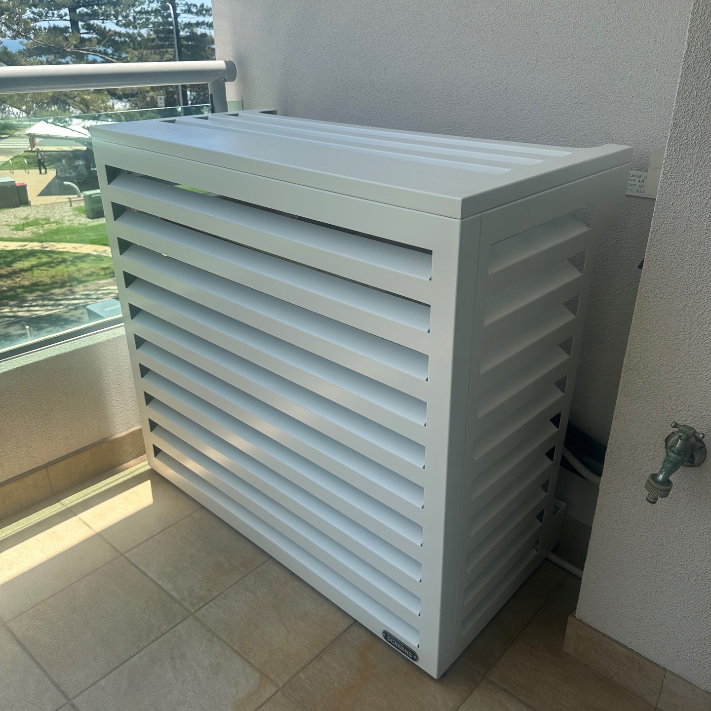 Beautiful view of Port Macquarie, why ruin it with an ugly, rusted condenser
#airconcover #portmacquarie #holidayrentals
www.outdoorscreens.com.au