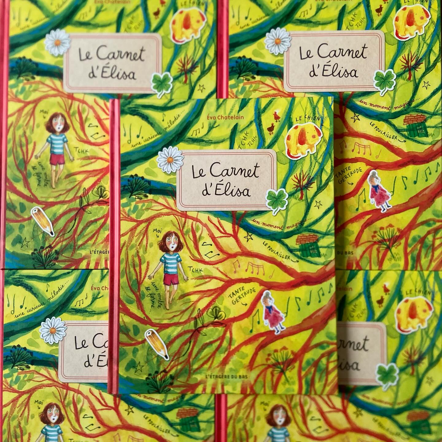 Nouveauté en vue !
Nous avons reçu les exemplaires de notre prochain album « Le Carnet d’Élisa » écrit et illustré par la géniale @eva_chatelain, à paraître le 20/02. Je vous en dévoile quelques pages sans tout vous montrer, vous dévoiler les péripéties et la chute, bien sûr !
Cet album est un concentré de couleurs, d’aventures, de suspense et d’humour… Restez connecté.e.s, une prévente avec de superbes lots est en préparation :) #letageredubas #lecarnetdelisa #evachatelain #litteraturejeunesse #harmoniamundi